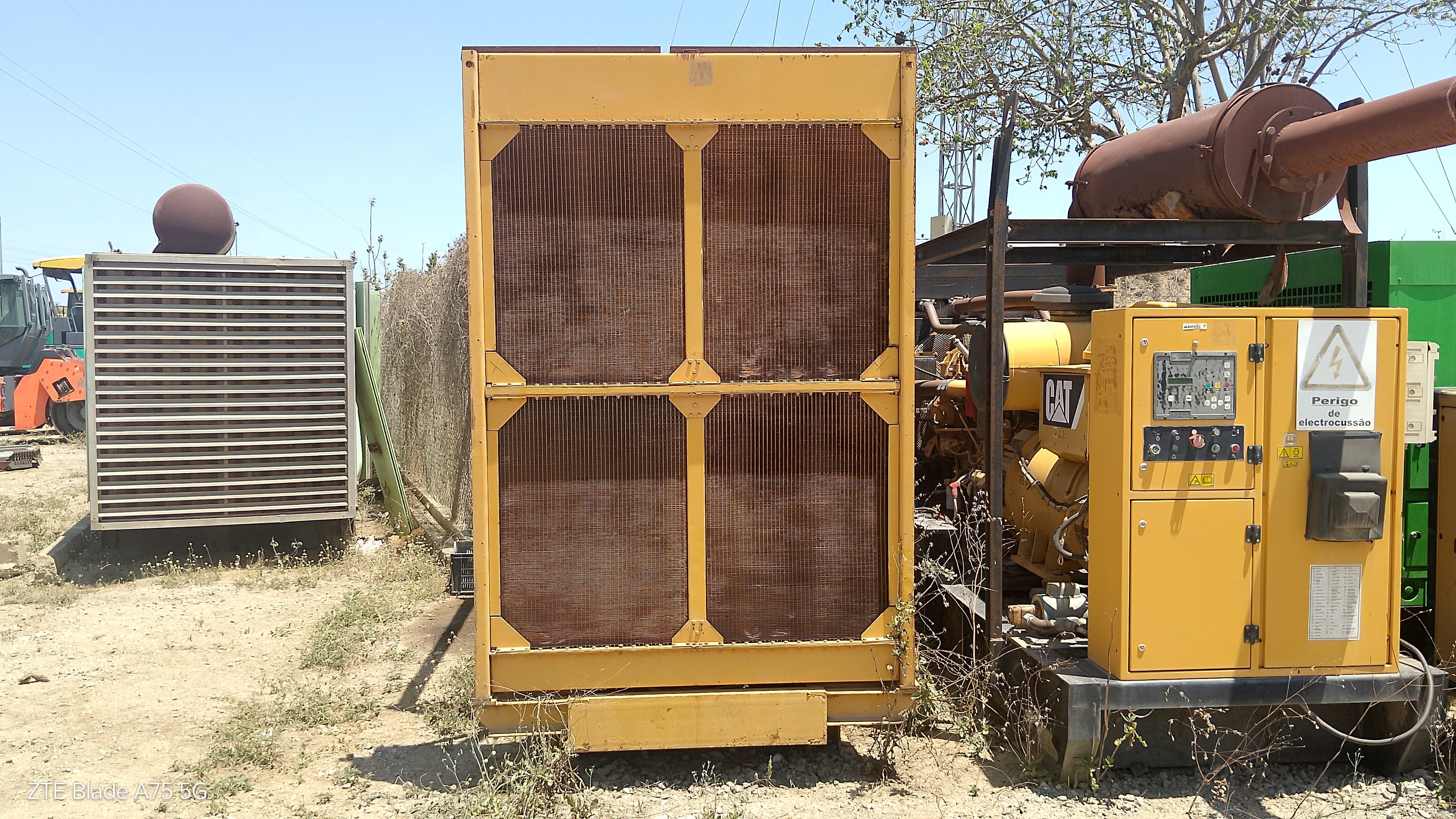 Gerador 300 a 499 kVA Petbow 380-kVa — image 2