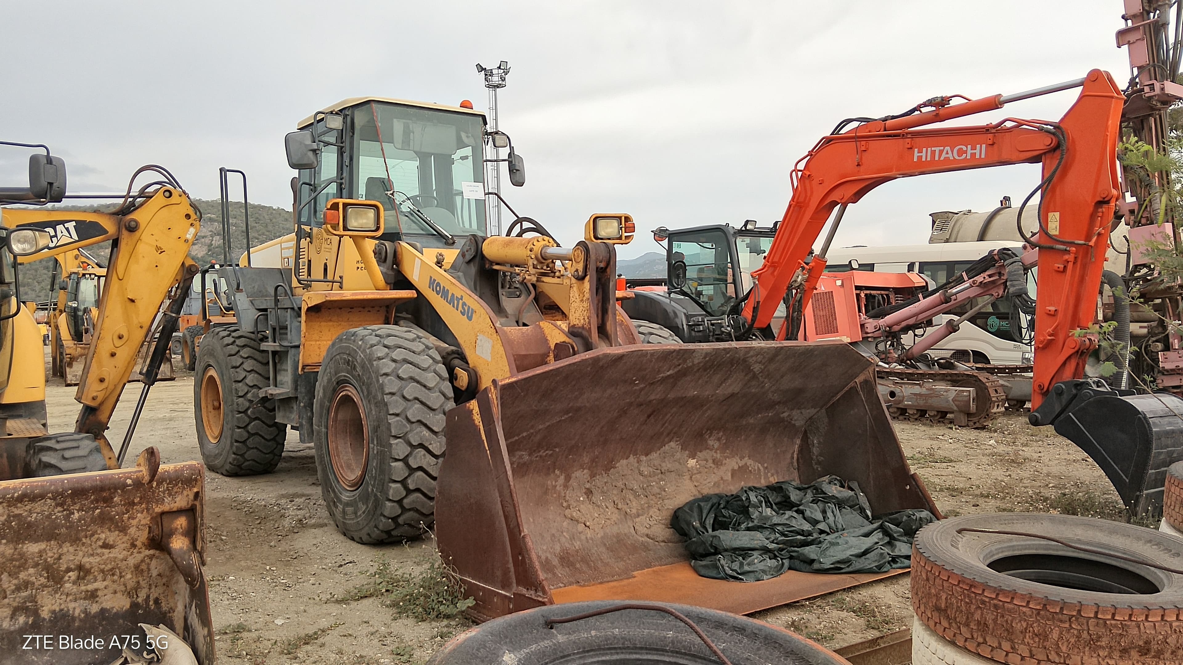 Pá carregadora Komatsu WA380 — imagem 2