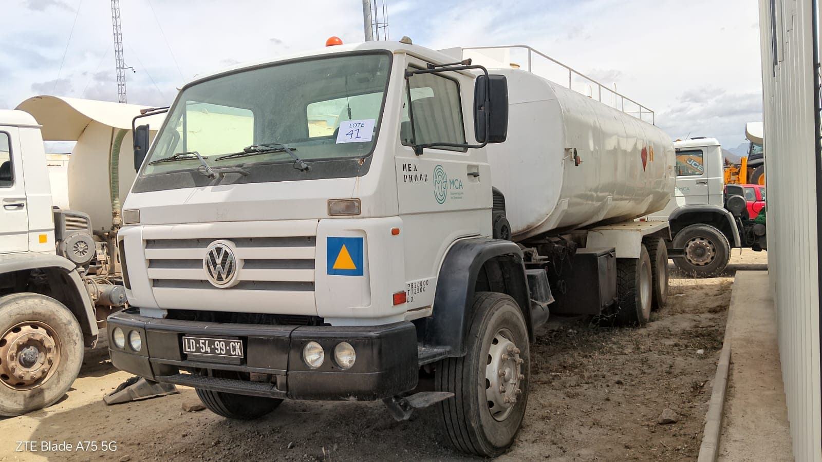 Camião Cisterna Volkswagen Worker 26 260 — imagem 2