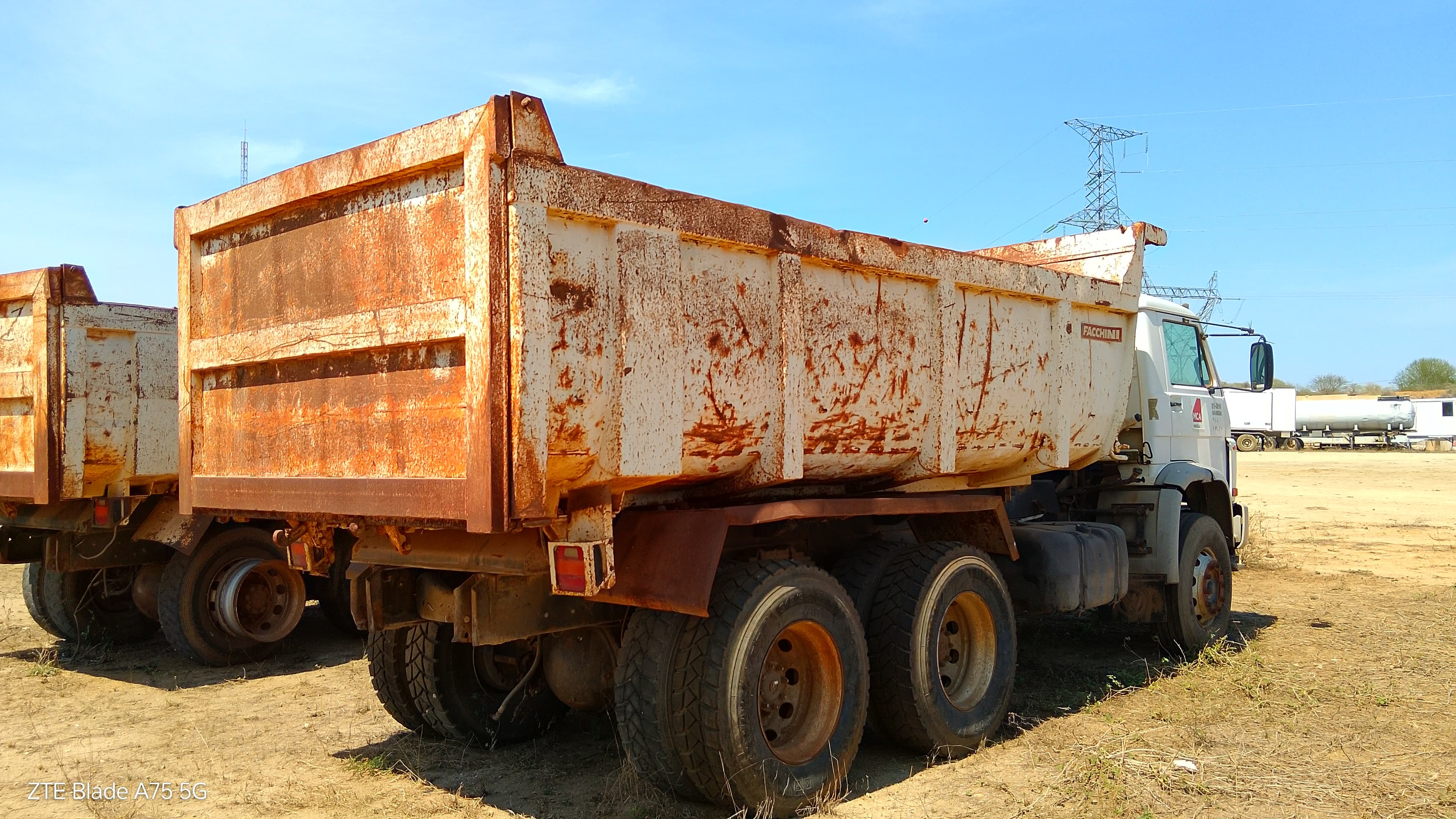 Camião Basculante Volkswagen Worker 31-310 — imagen 7
