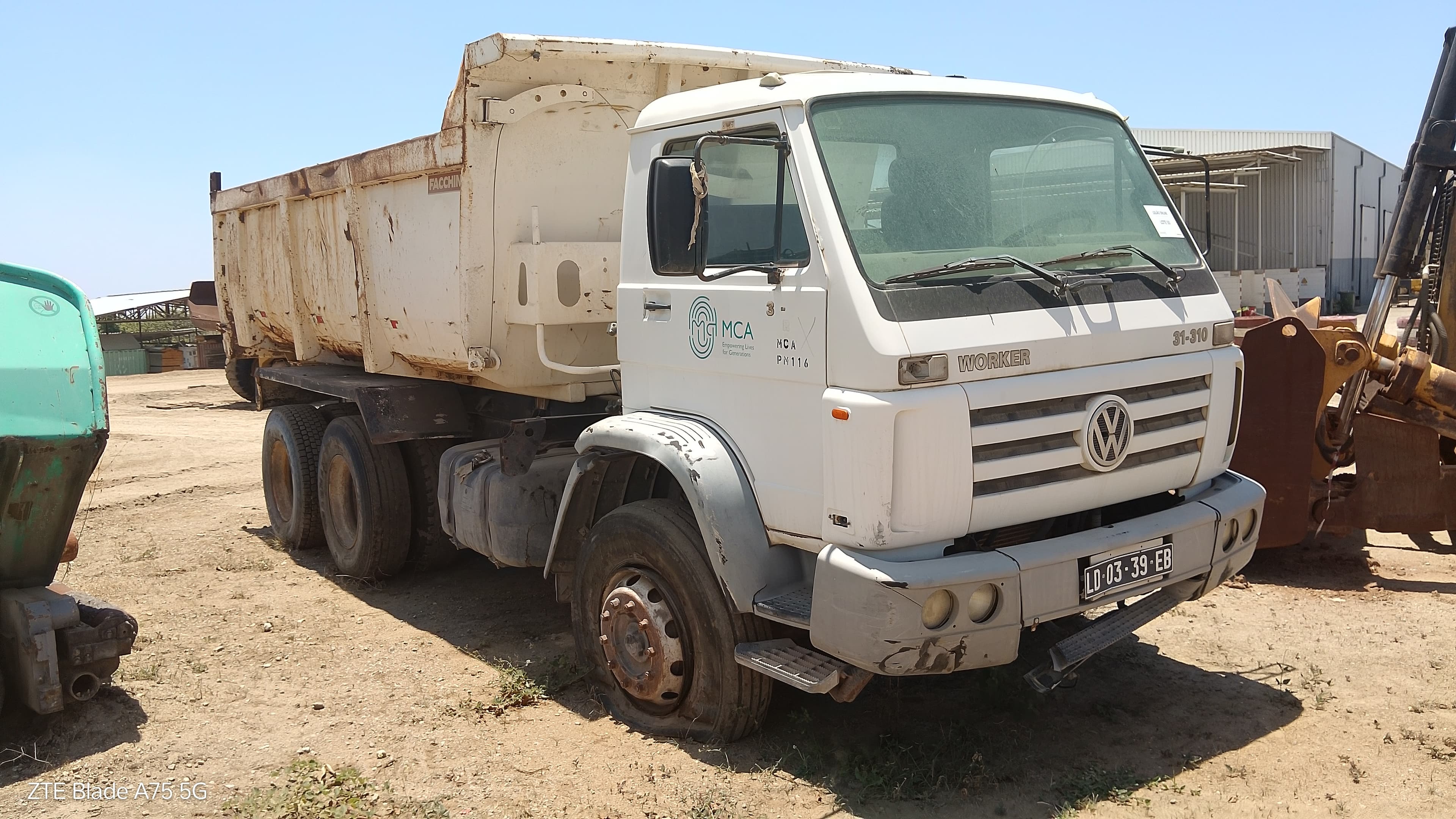 Camión volquete Volkswagen Worker 31-310 — imagen 3