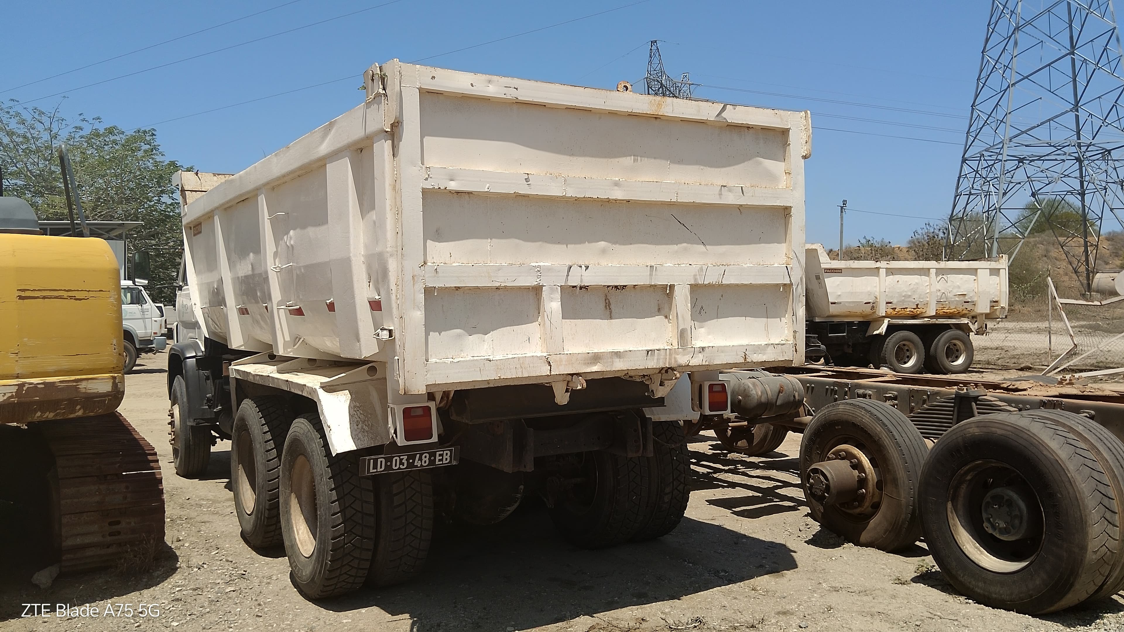 Camion basculant Volkswagen Worker 31-310 — image 6