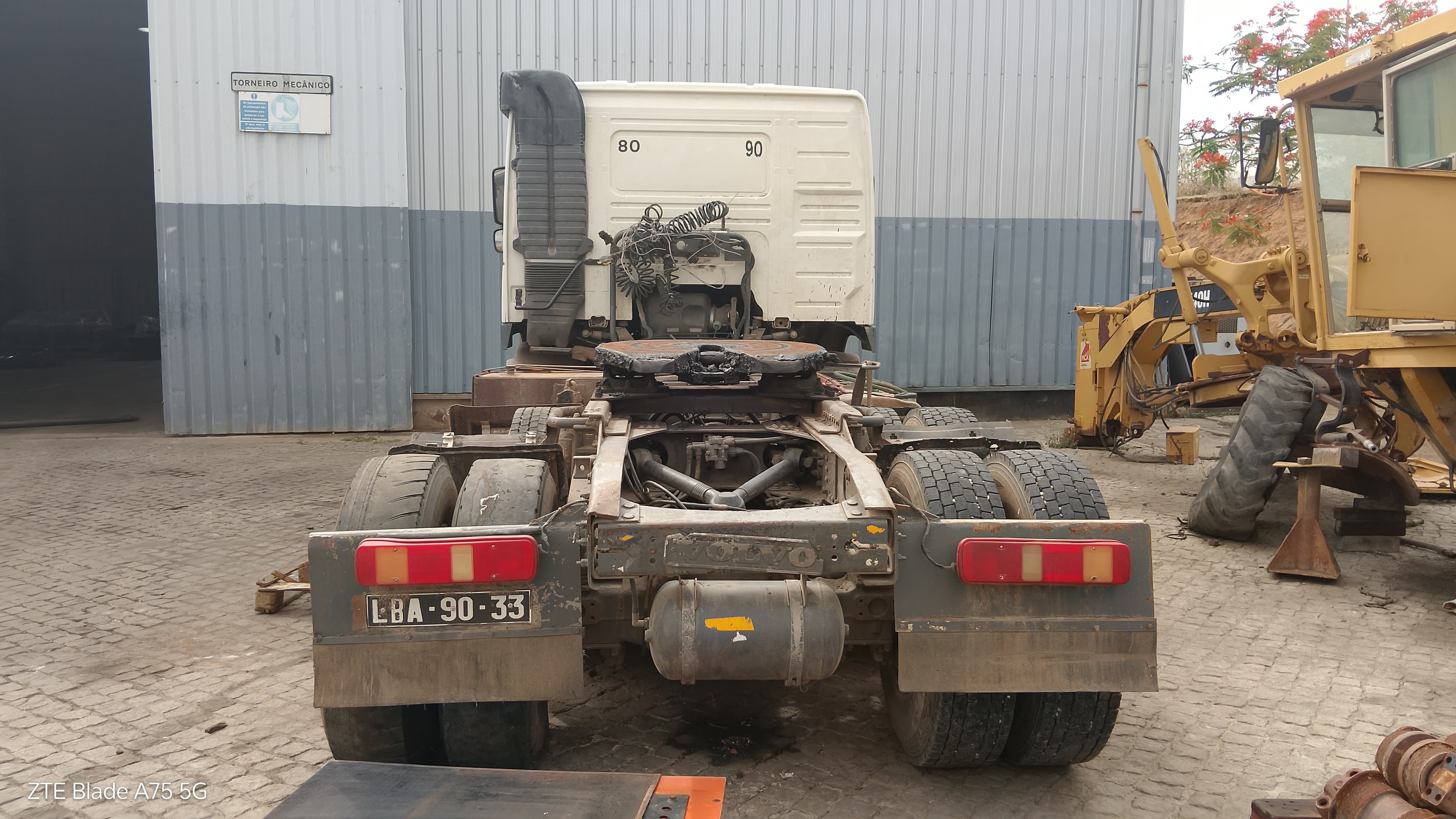 Camião Tractor  Volvo FM12 - 440 — imagem 4