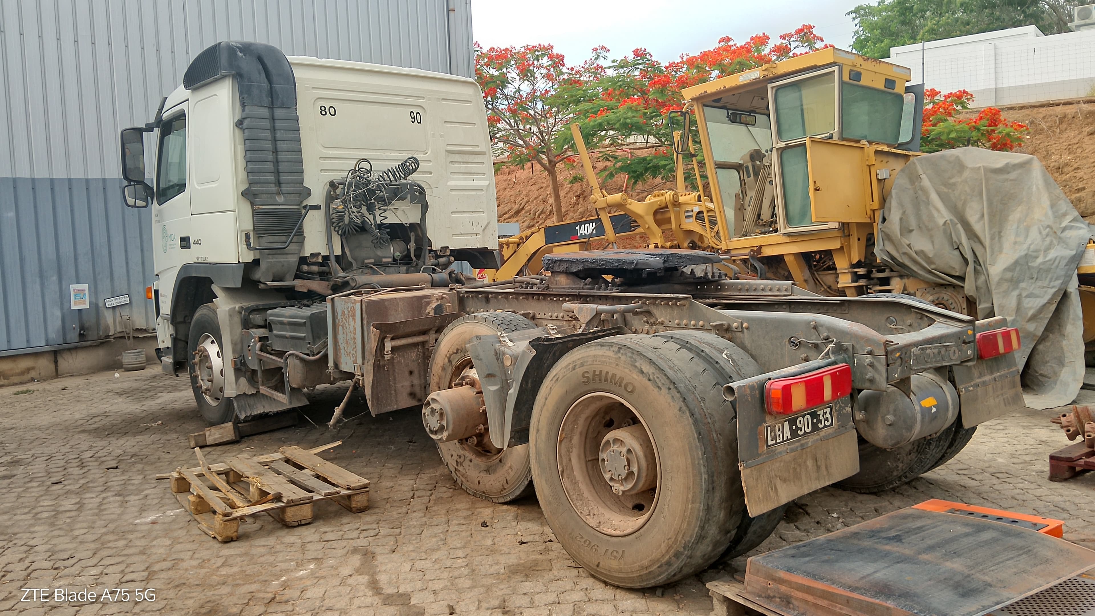 Camião Tractor  Volvo FM12 - 440 — imagem 5