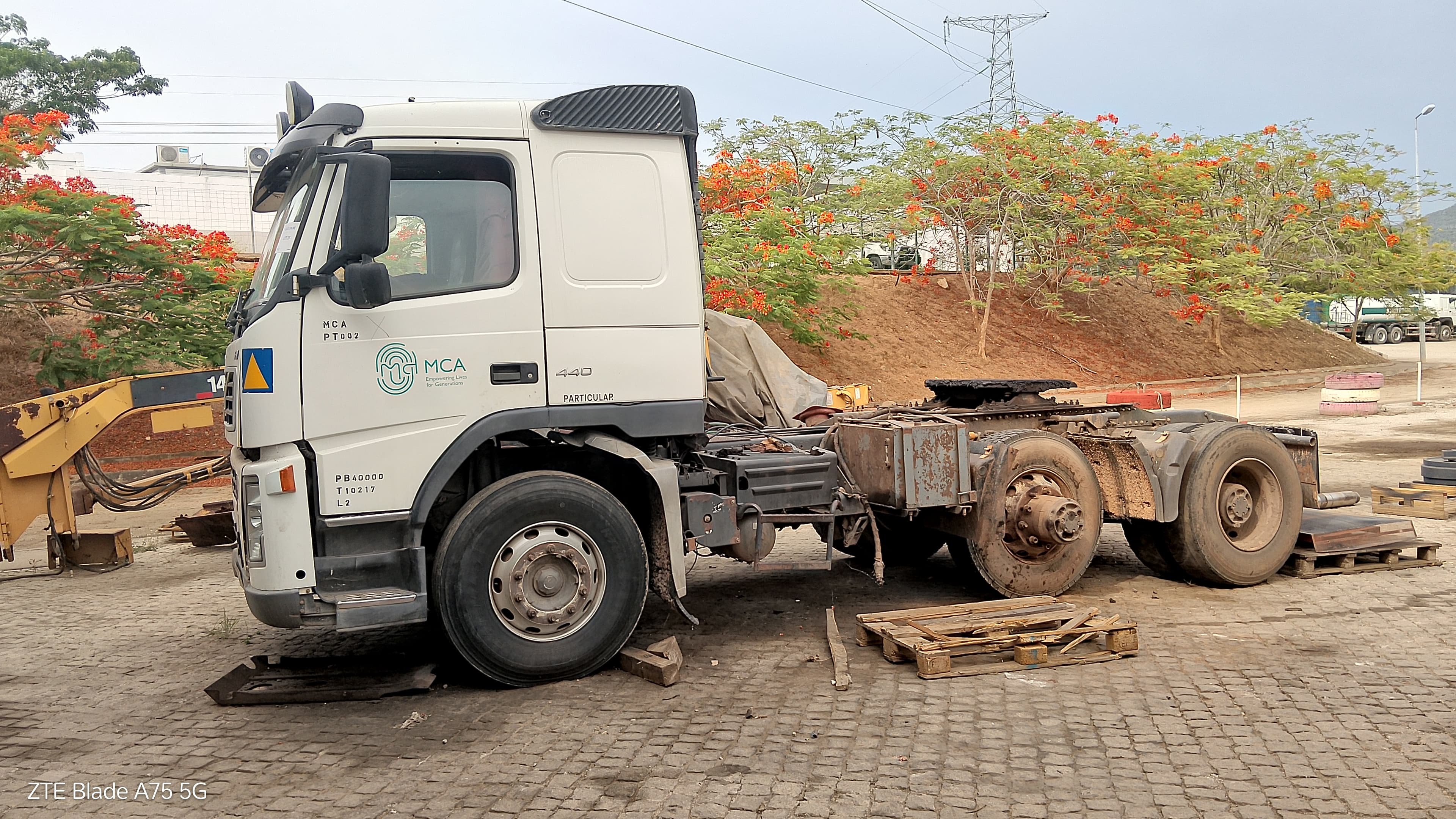 Camião Tractor  Volvo FM12 - 440 — imagem 3