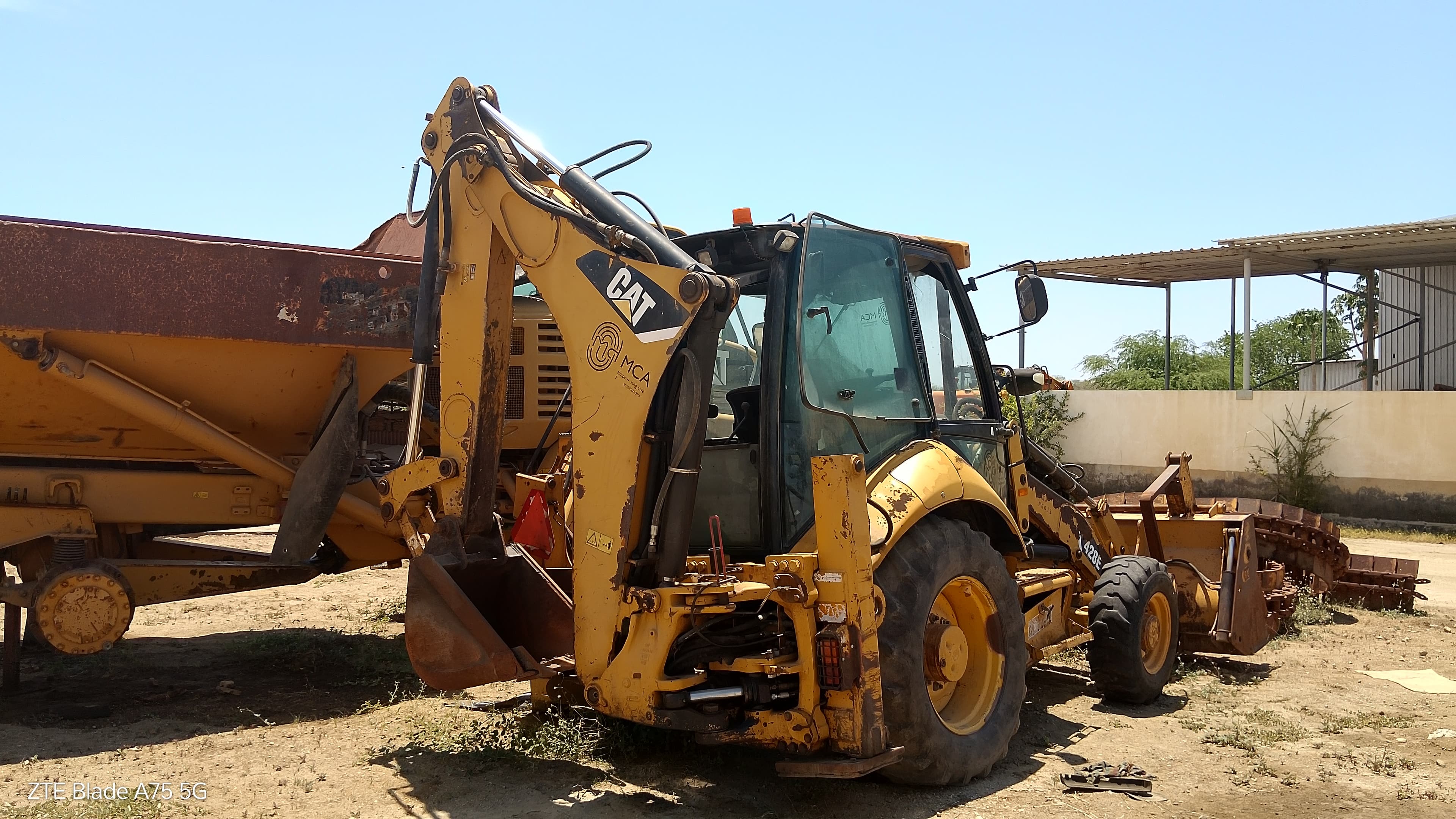 Retroescavadora Caterpillar 428E — imagem 6