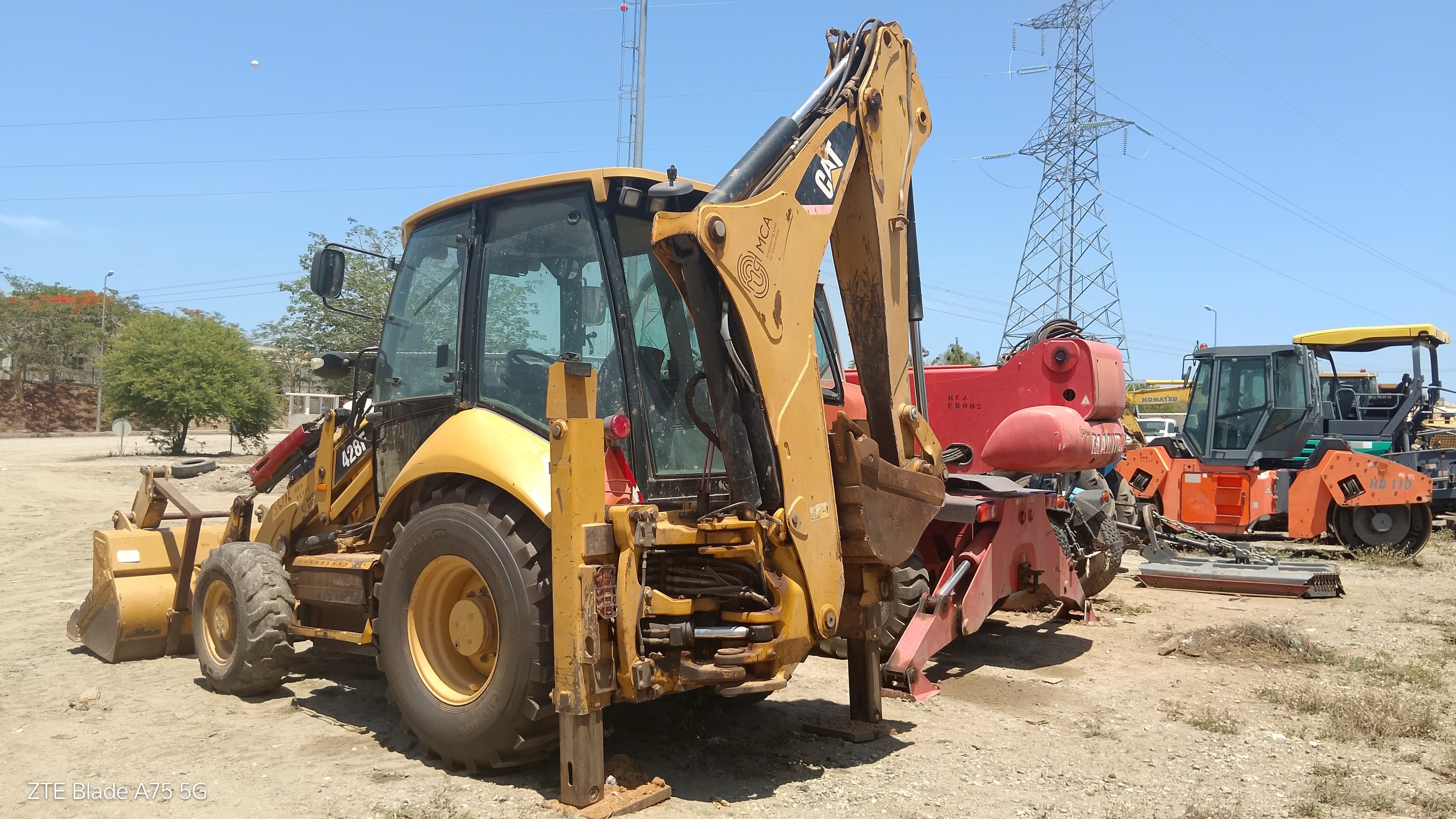 Retroescavadora Caterpillar 428F — image 6