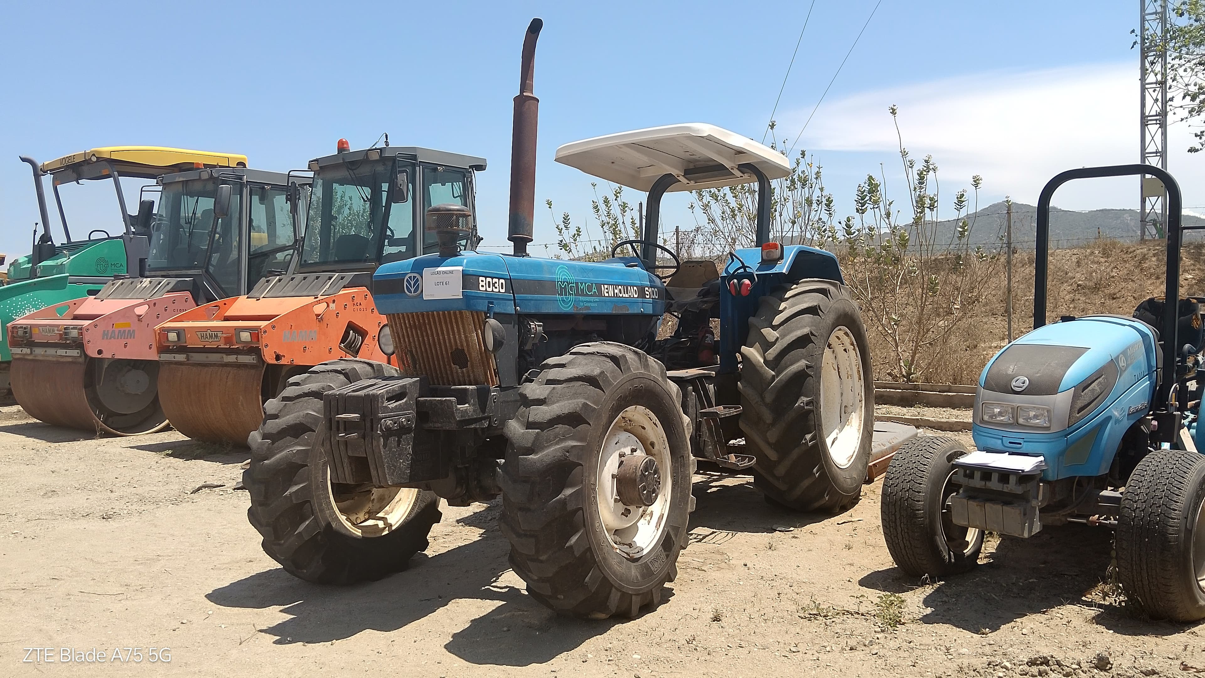 Tractor Agricola New Holland 8030 — image 1
