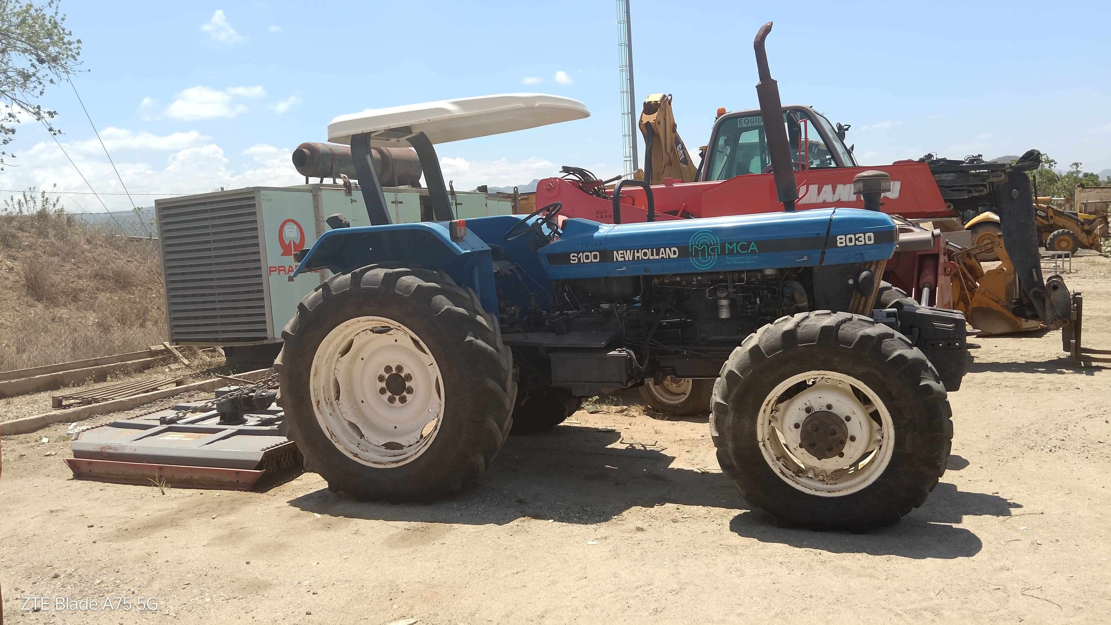 Tractor Agricola New Holland 8030 — image 4