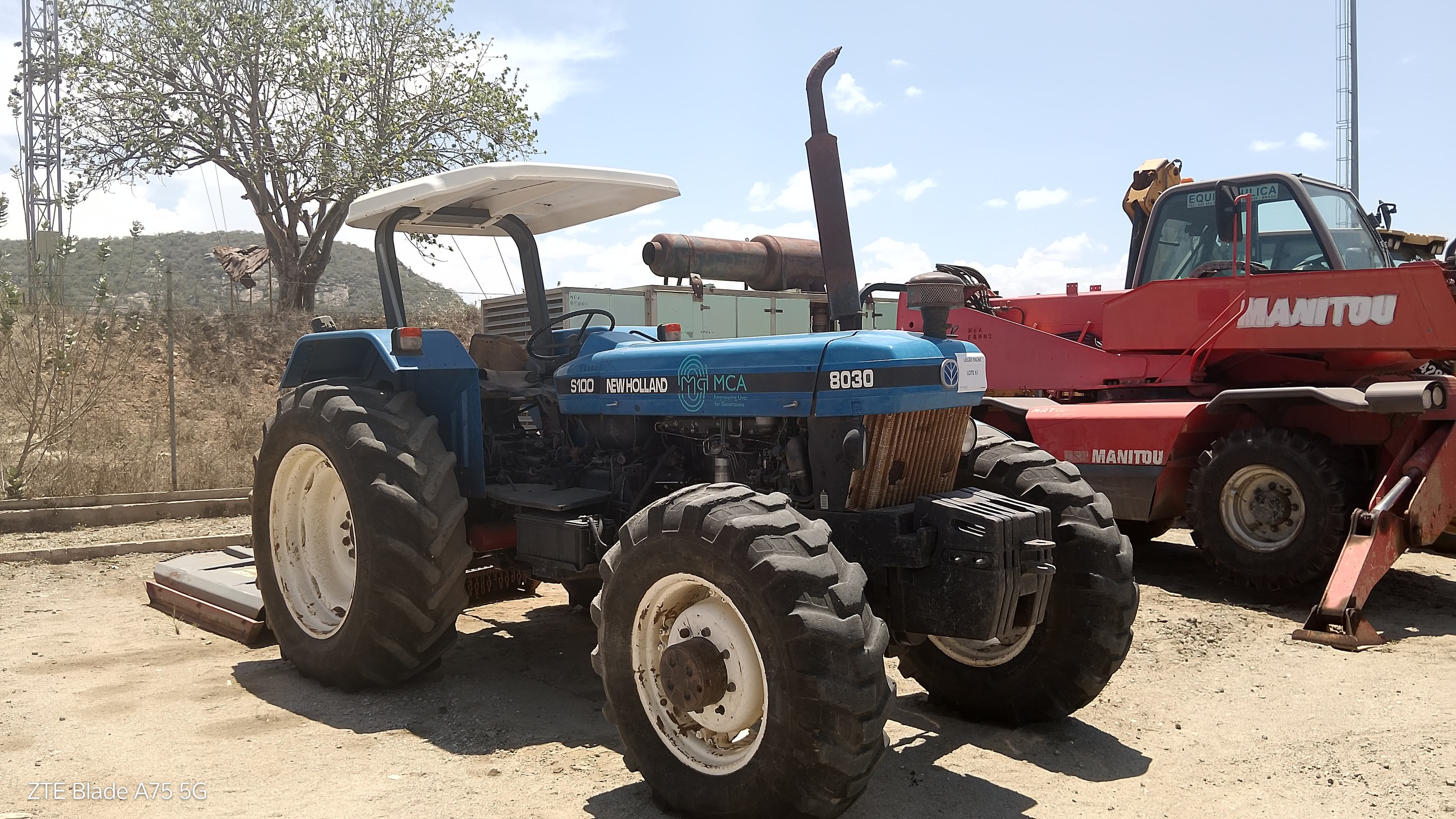 Tractor Agricola New Holland 8030 — image 2