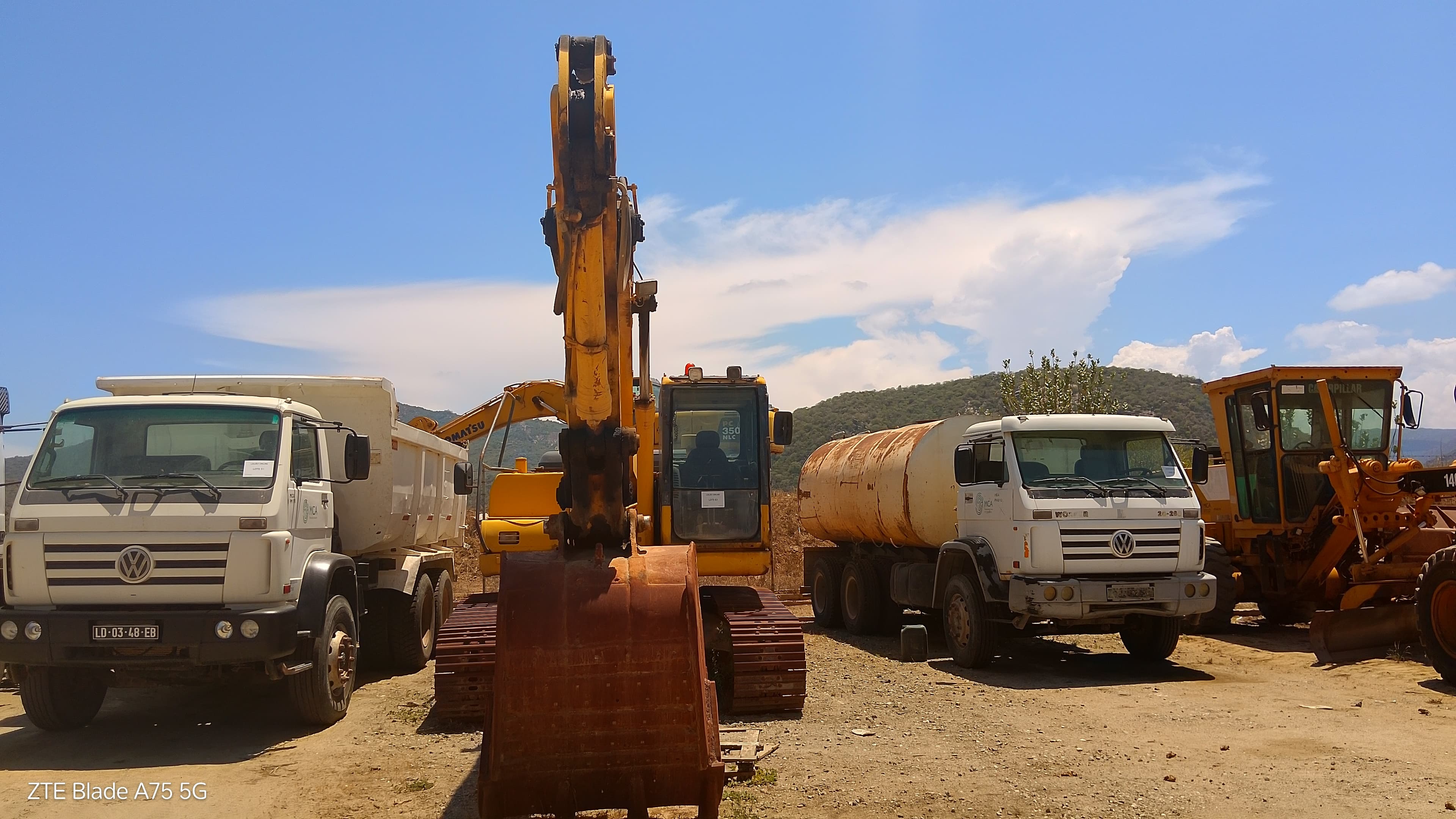 Escavadora de Rastos Komatsu  PC220 — imagen 2