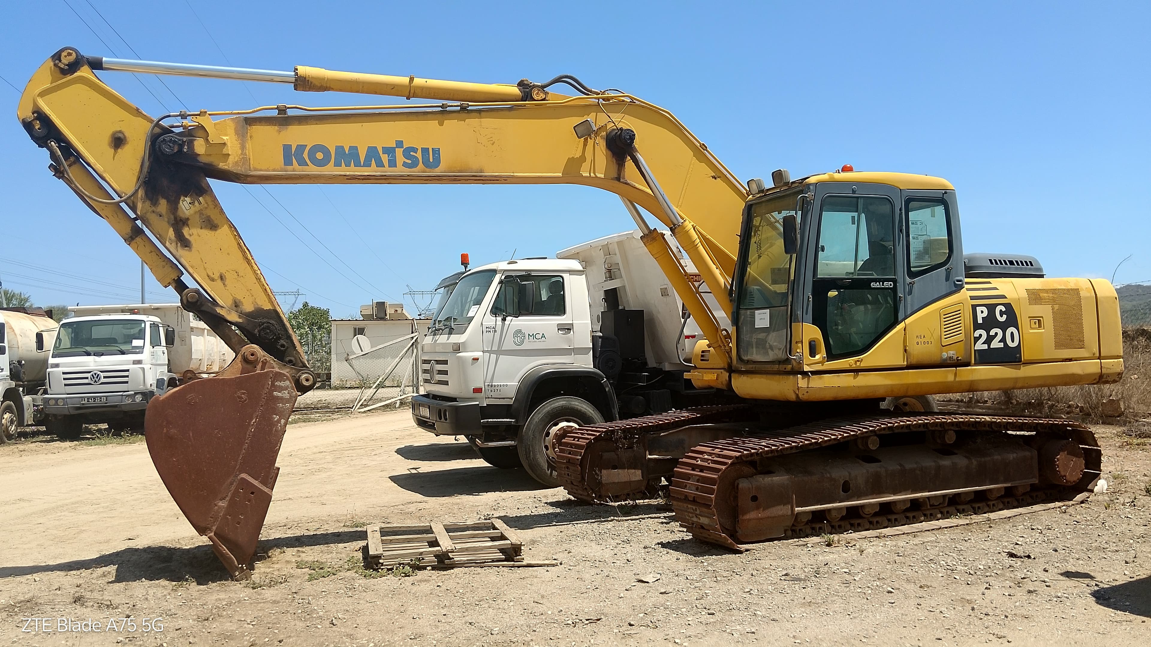 Escavadora de Rastos Komatsu  PC220 — imagen 7