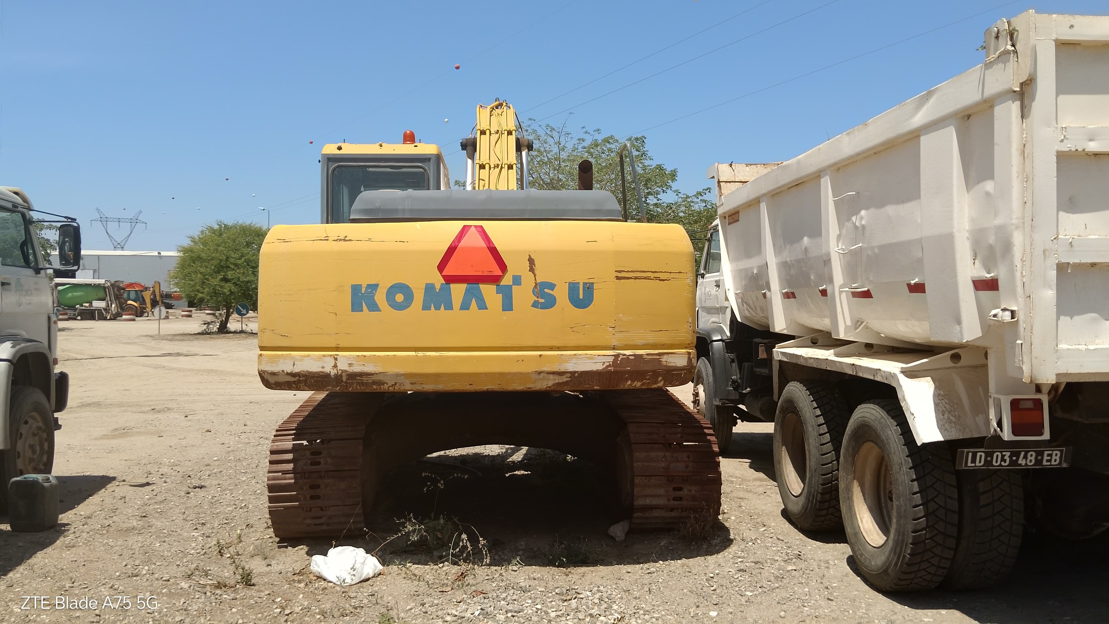 Escavadora de Rastos Komatsu  PC220 — imagen 4
