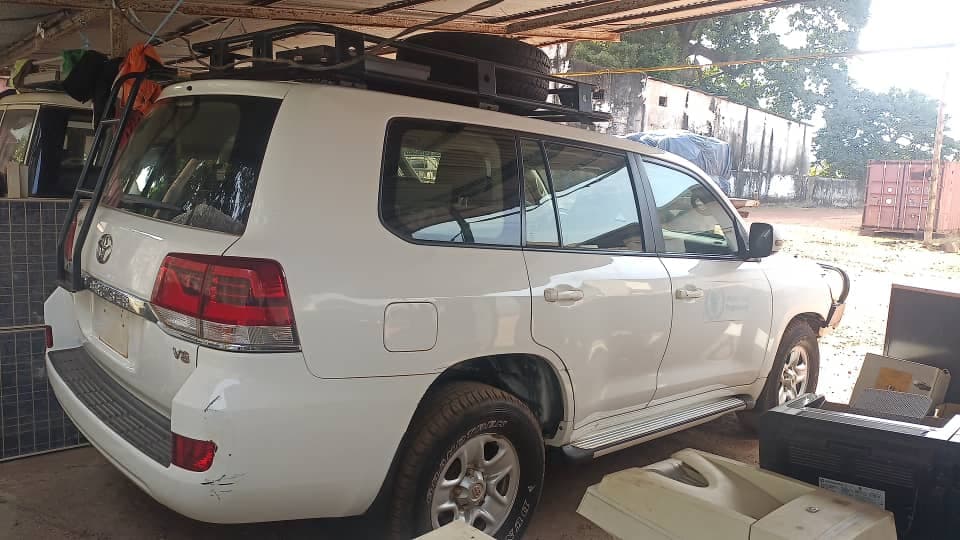 Toyota Land Cruiser LC200 — imagen 3