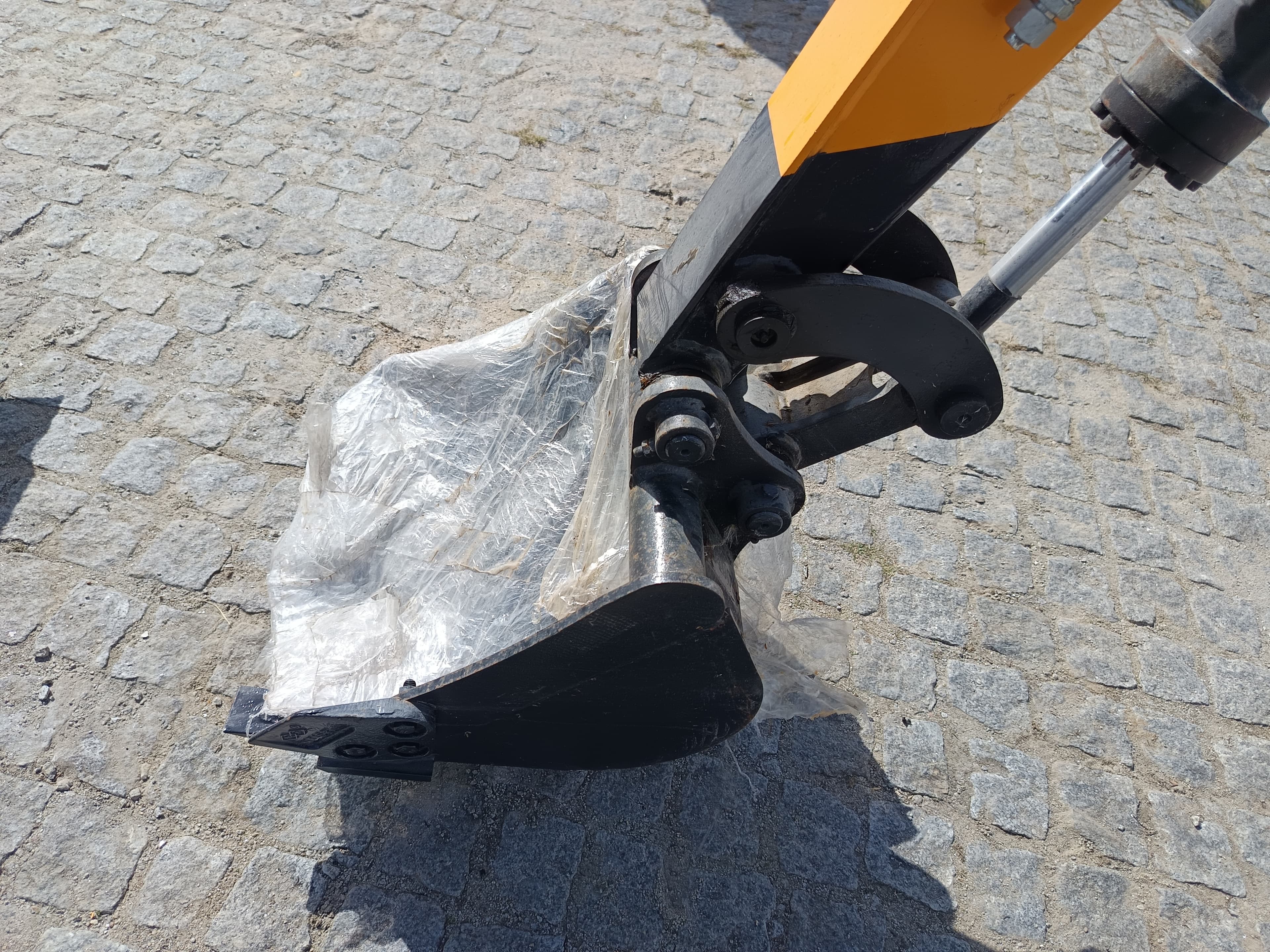 Mini Giratória Infront YFE20 · Ano 2023 — imagem 7