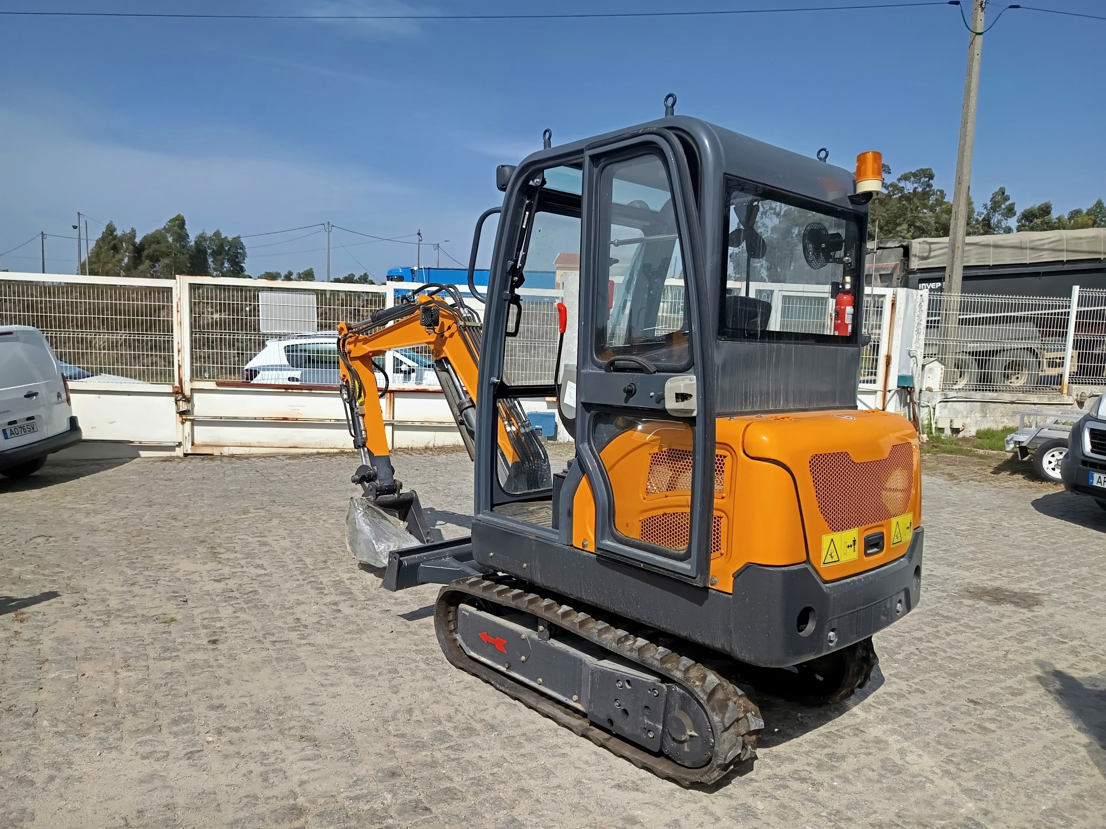 Mini Giratória Infront YFE20 · Ano 2023 — imagem 5
