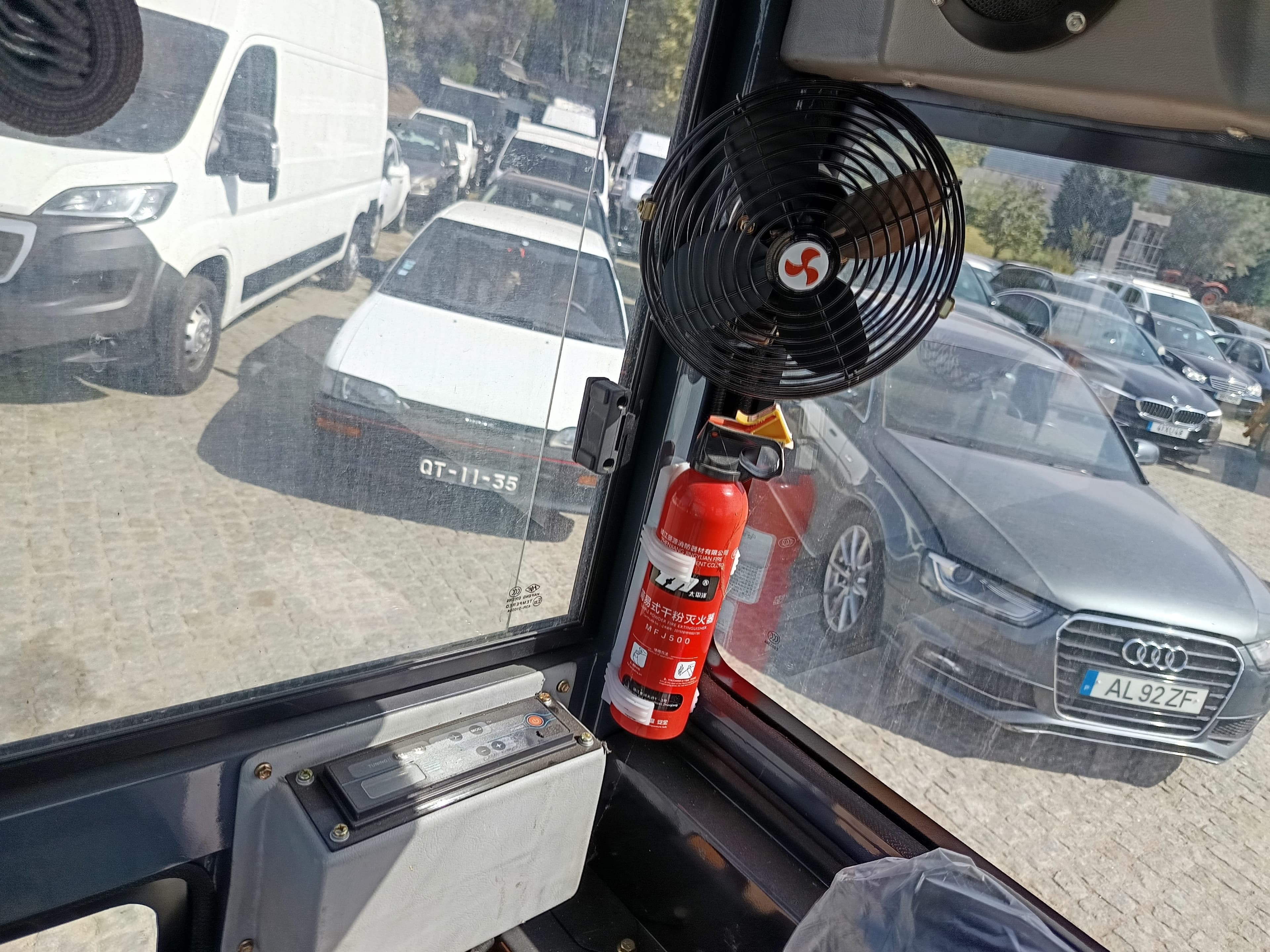 Mini Giratória Infront YFE20 · Ano 2023 — imagem 15