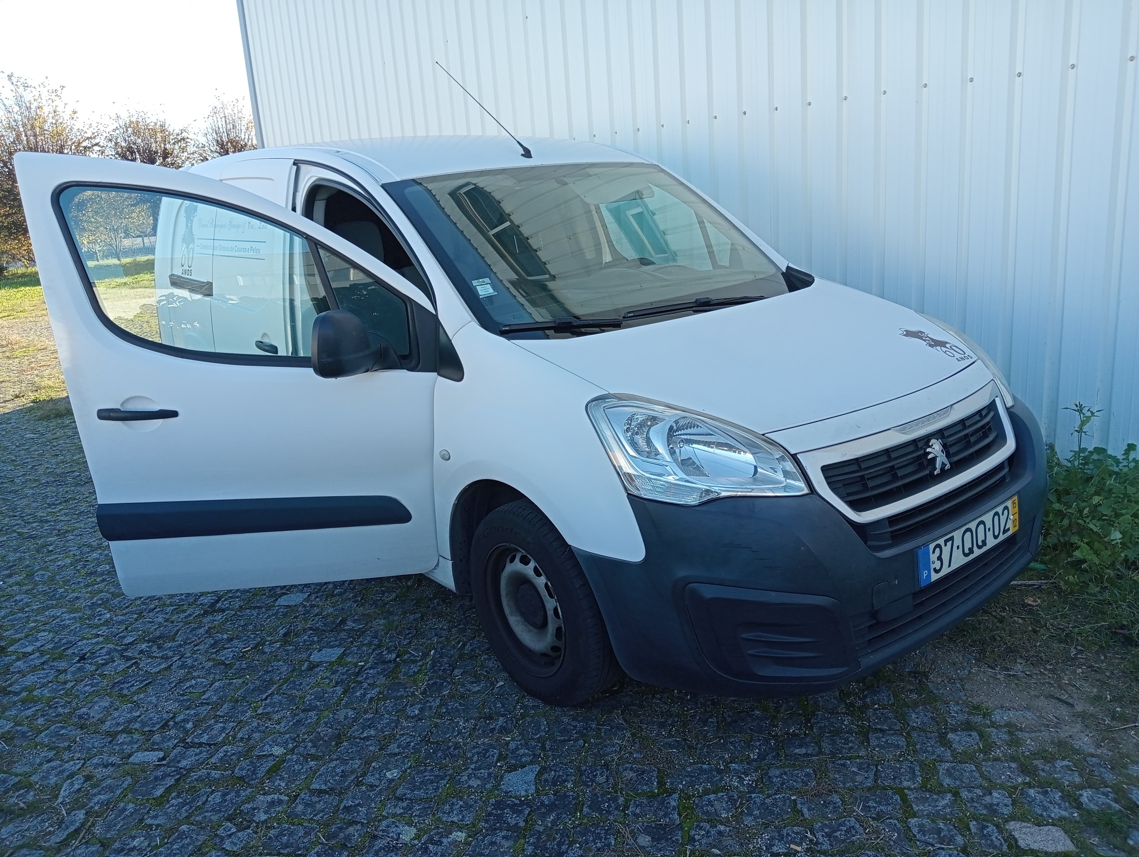Peugeot Partner · Año 2015 — imagen 2