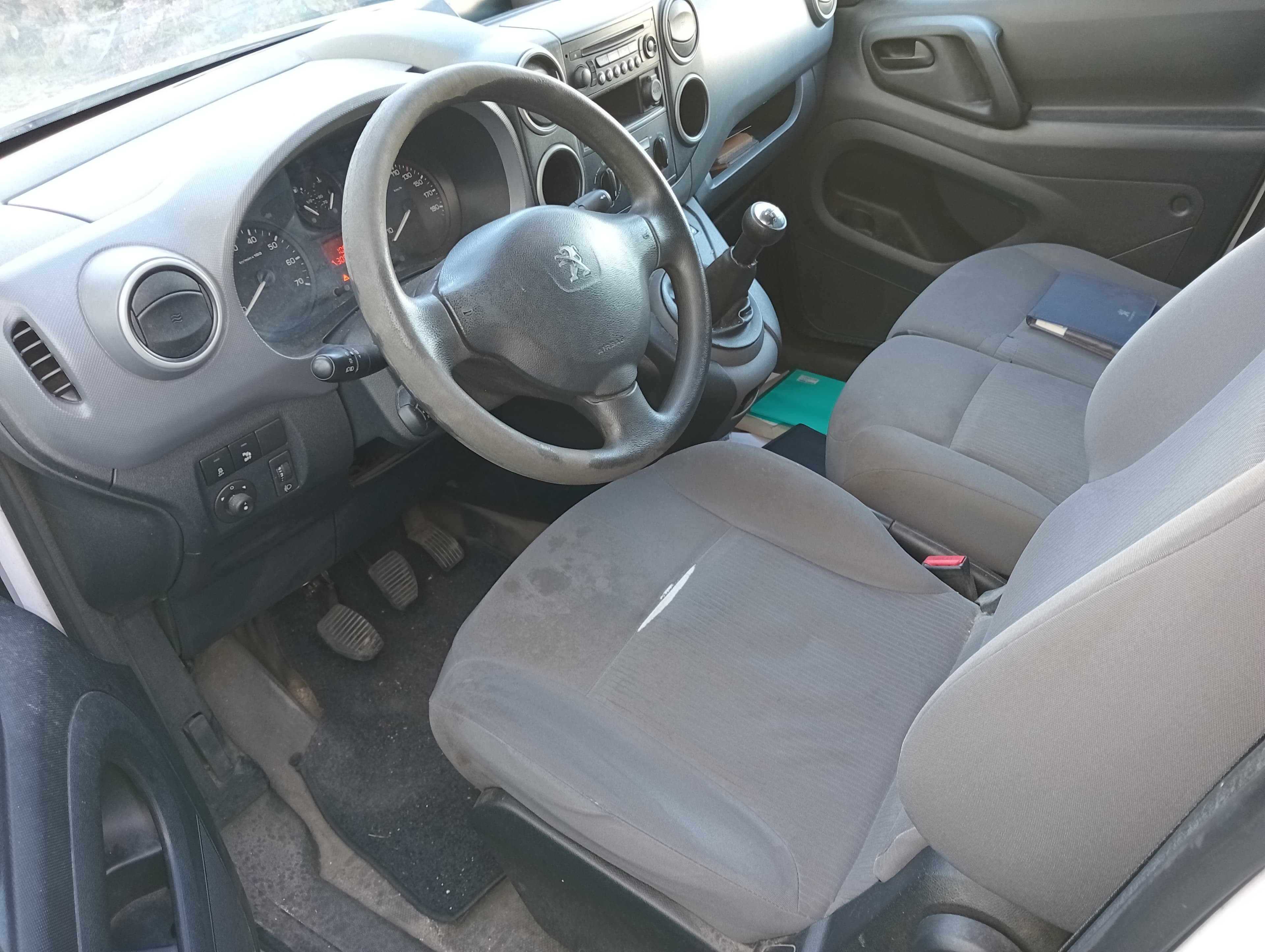 Peugeot Partner · Año 2015 — imagen 7