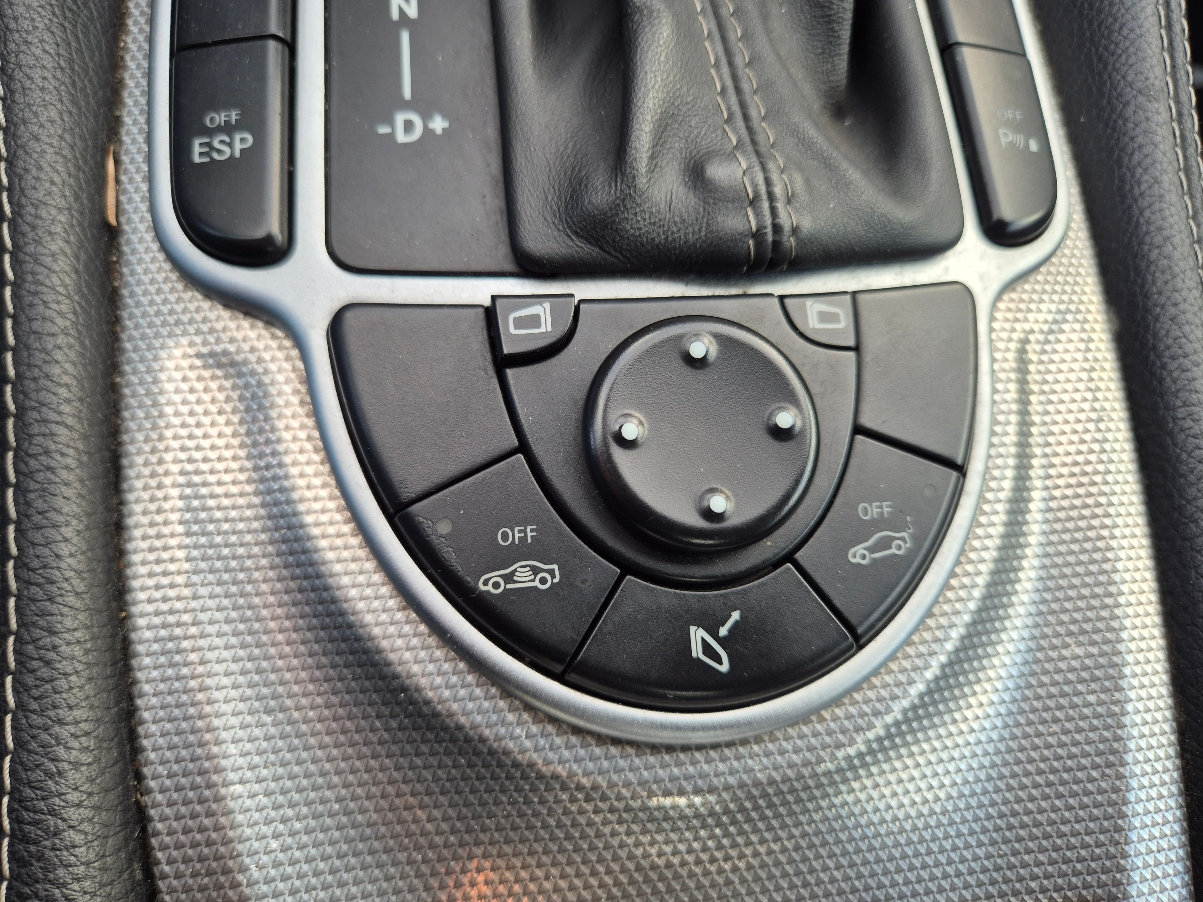 Mercedes-Benz SL 350 · Ano 2008 — imagen 56