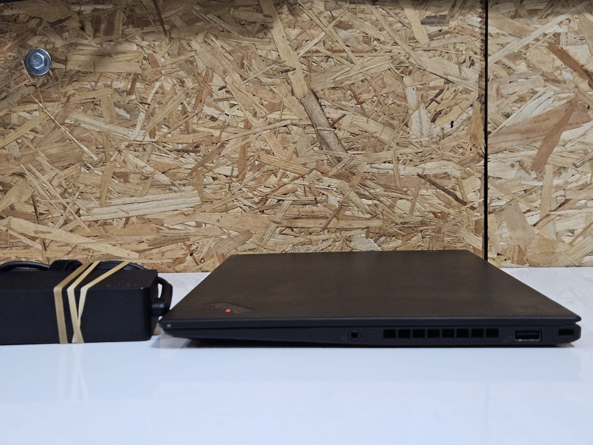 Lenovo THINKPAD Carbon G7 — imagem 3