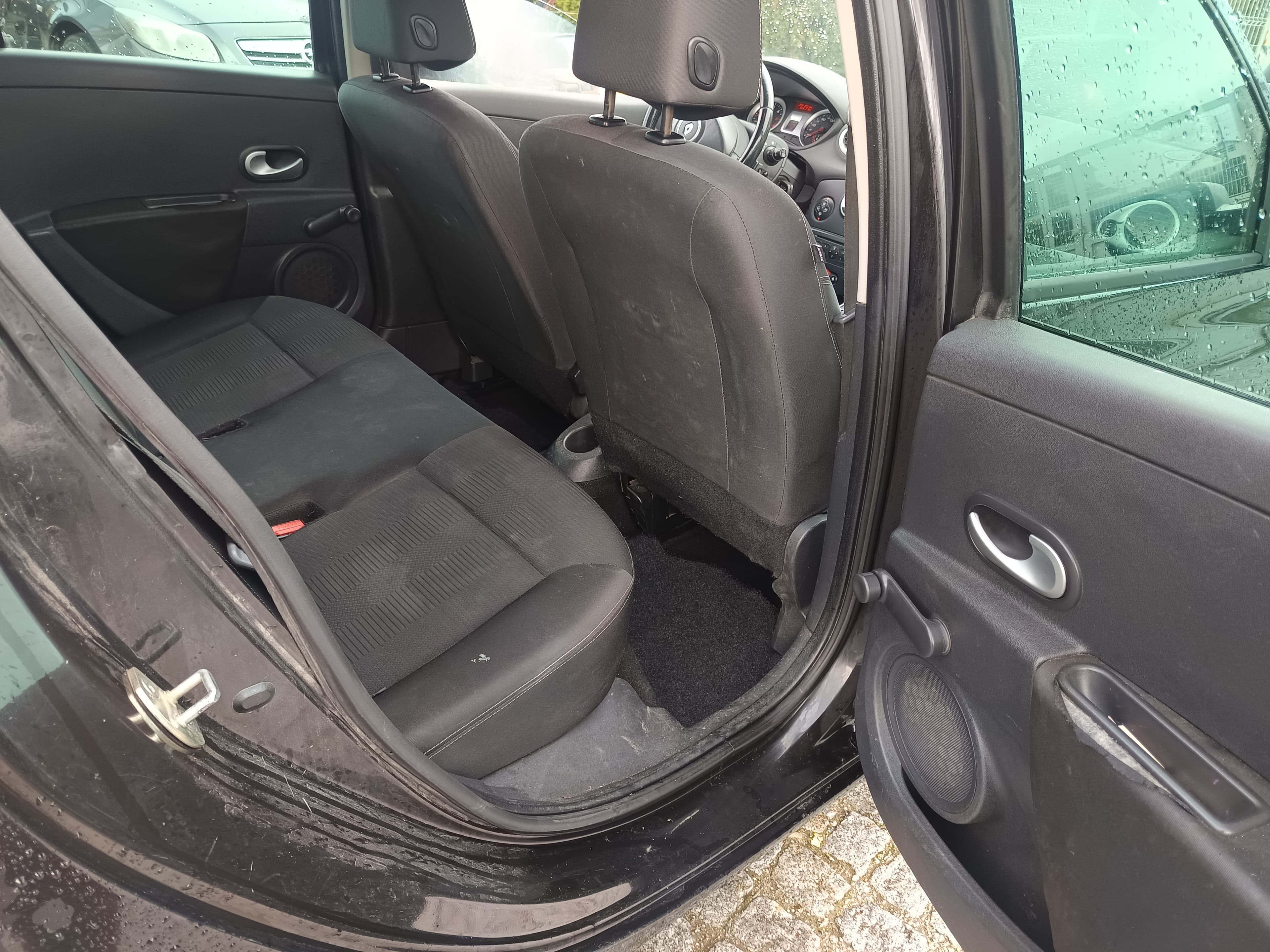 Renault Clio · Ano 2011 — image 21