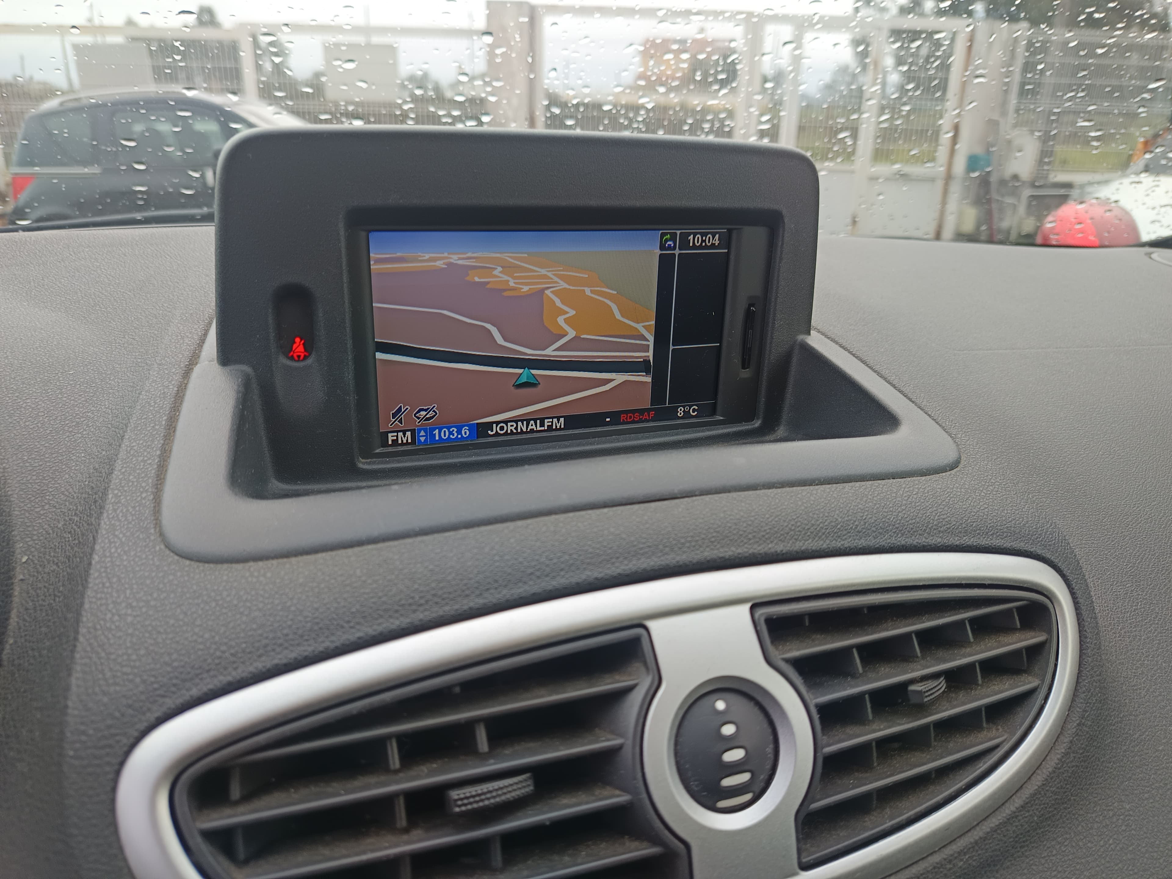 Renault Clio · Ano 2011 — image 36