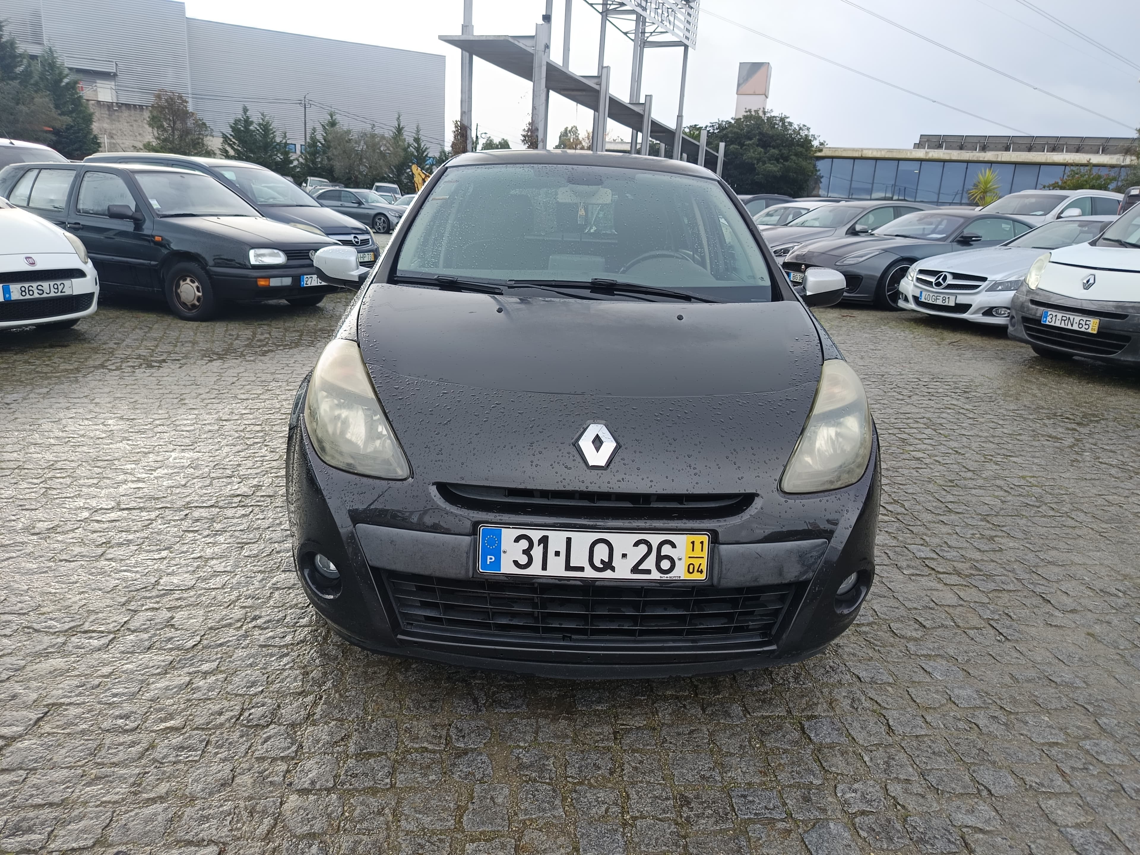 Renault Clio · Ano 2011 — image 2