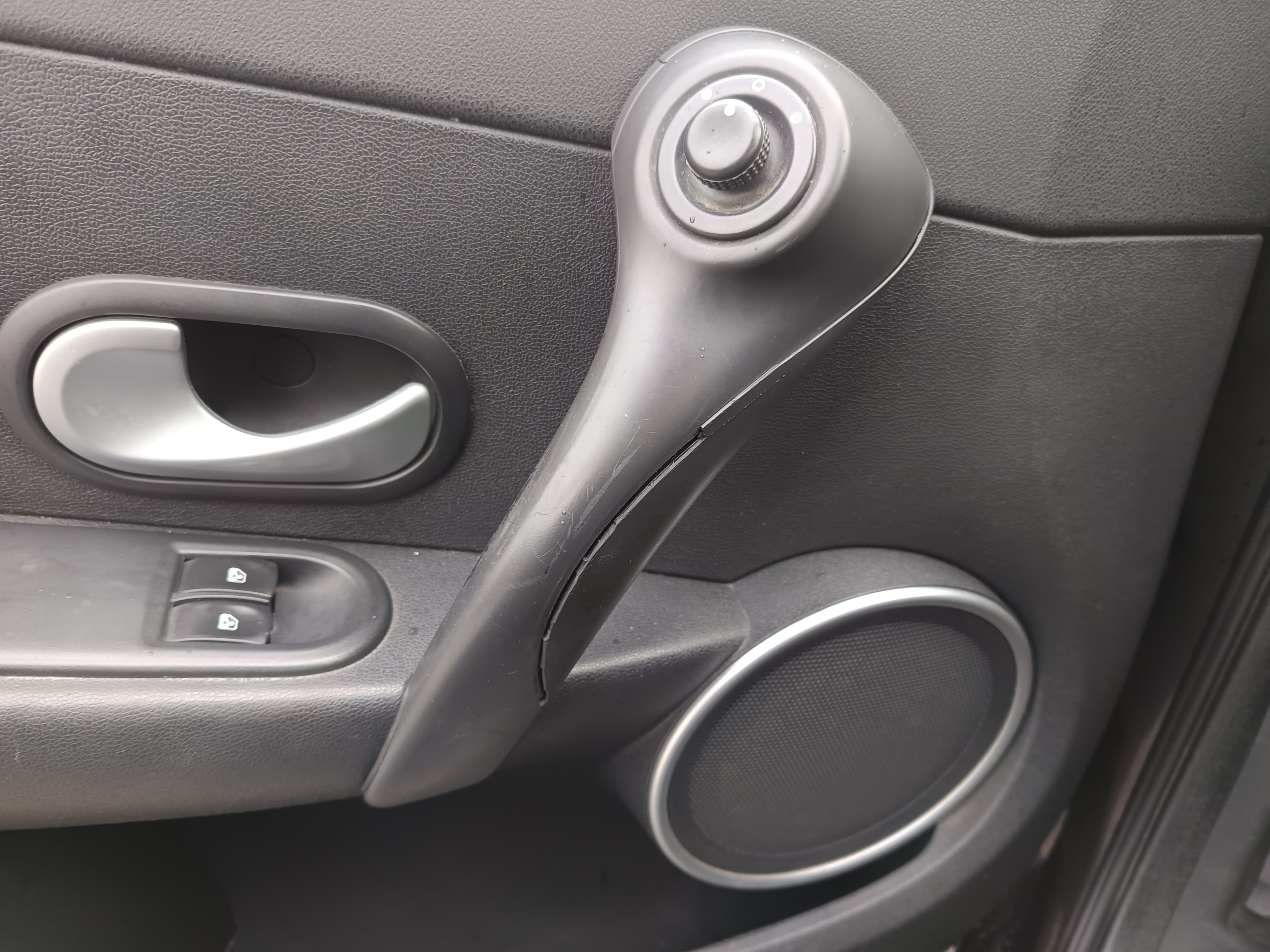 Renault Clio · Ano 2011 — image 43