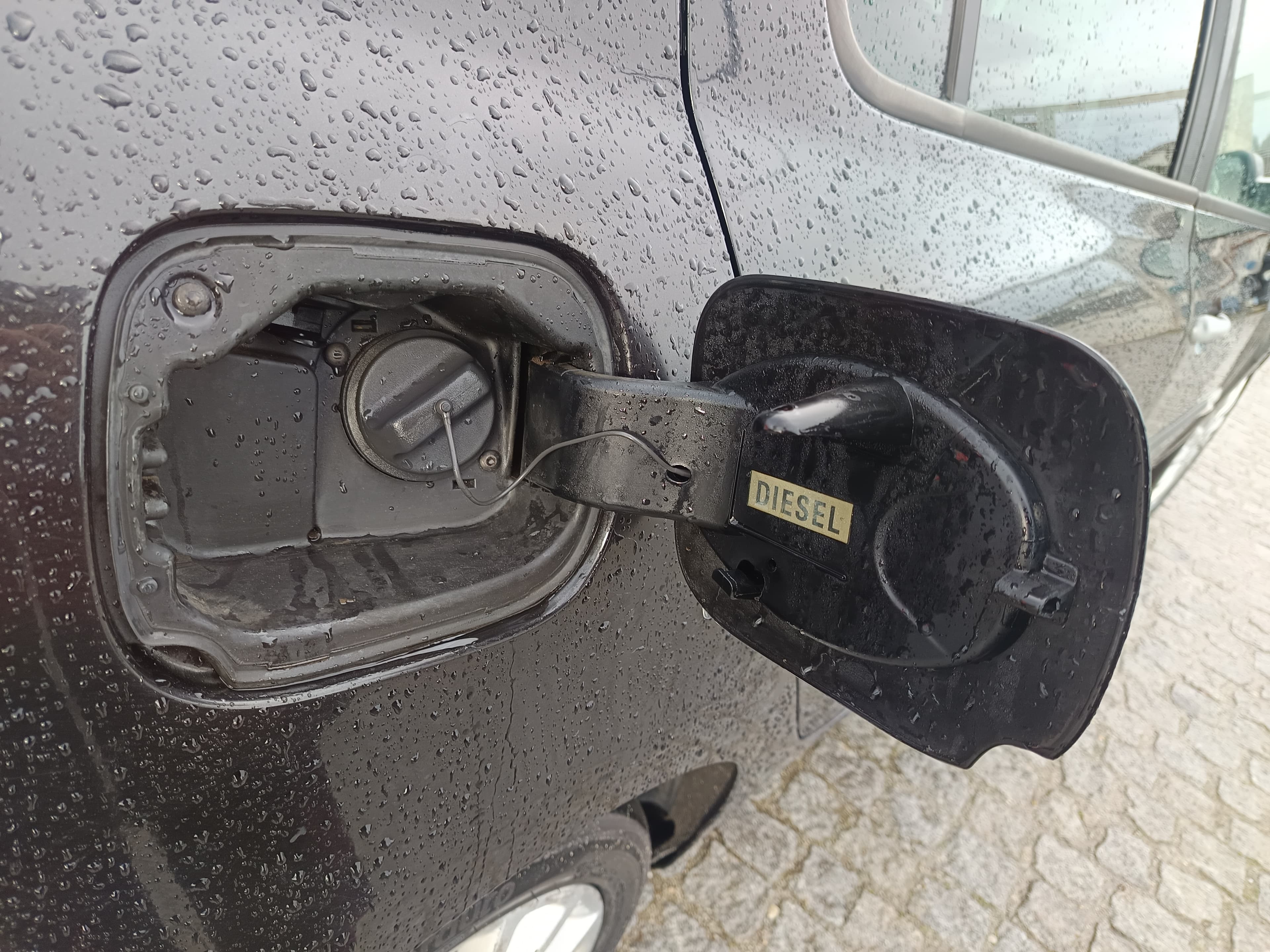Renault Clio · Ano 2011 — image 10