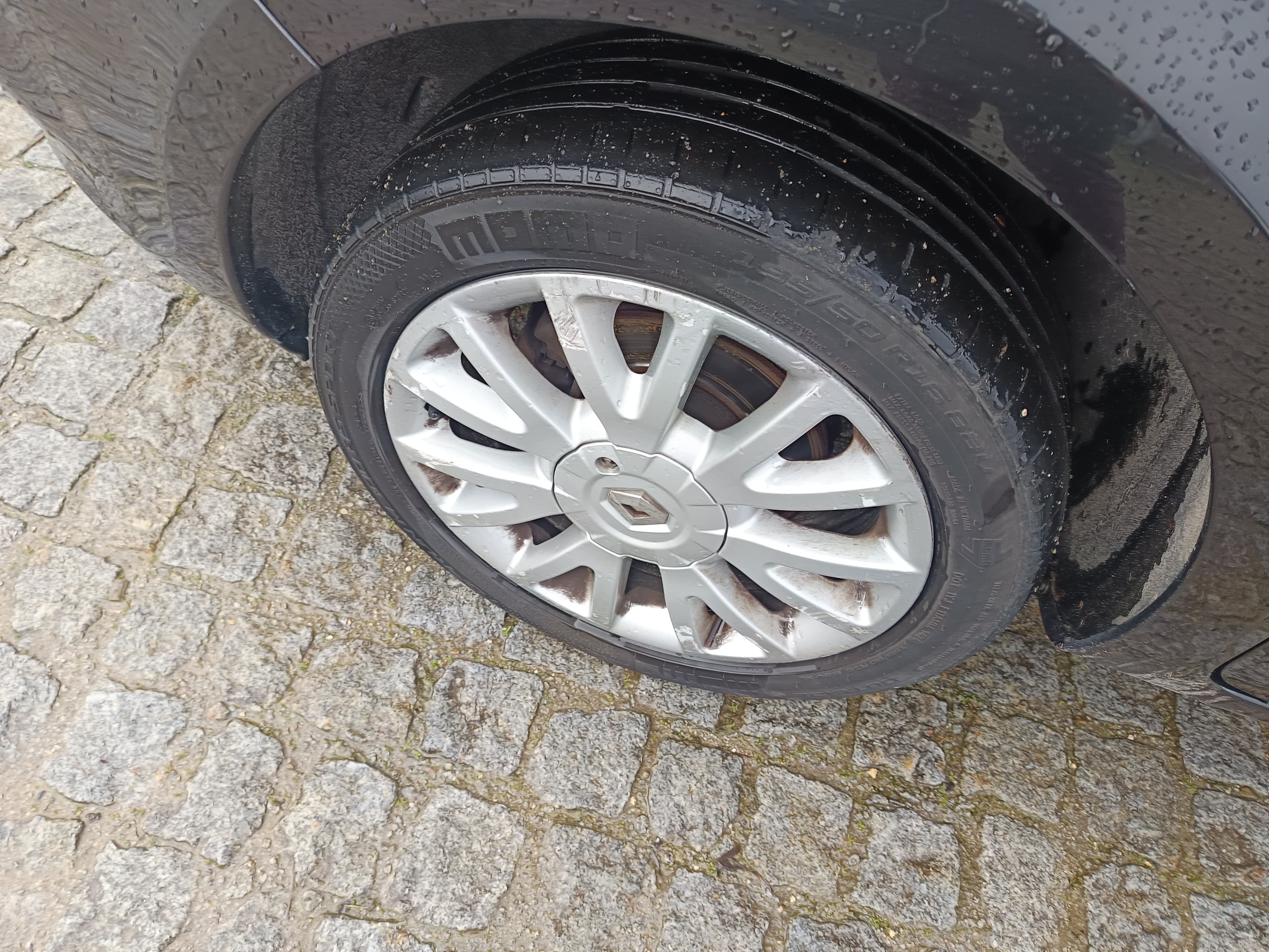 Renault Clio · Ano 2011 — image 14