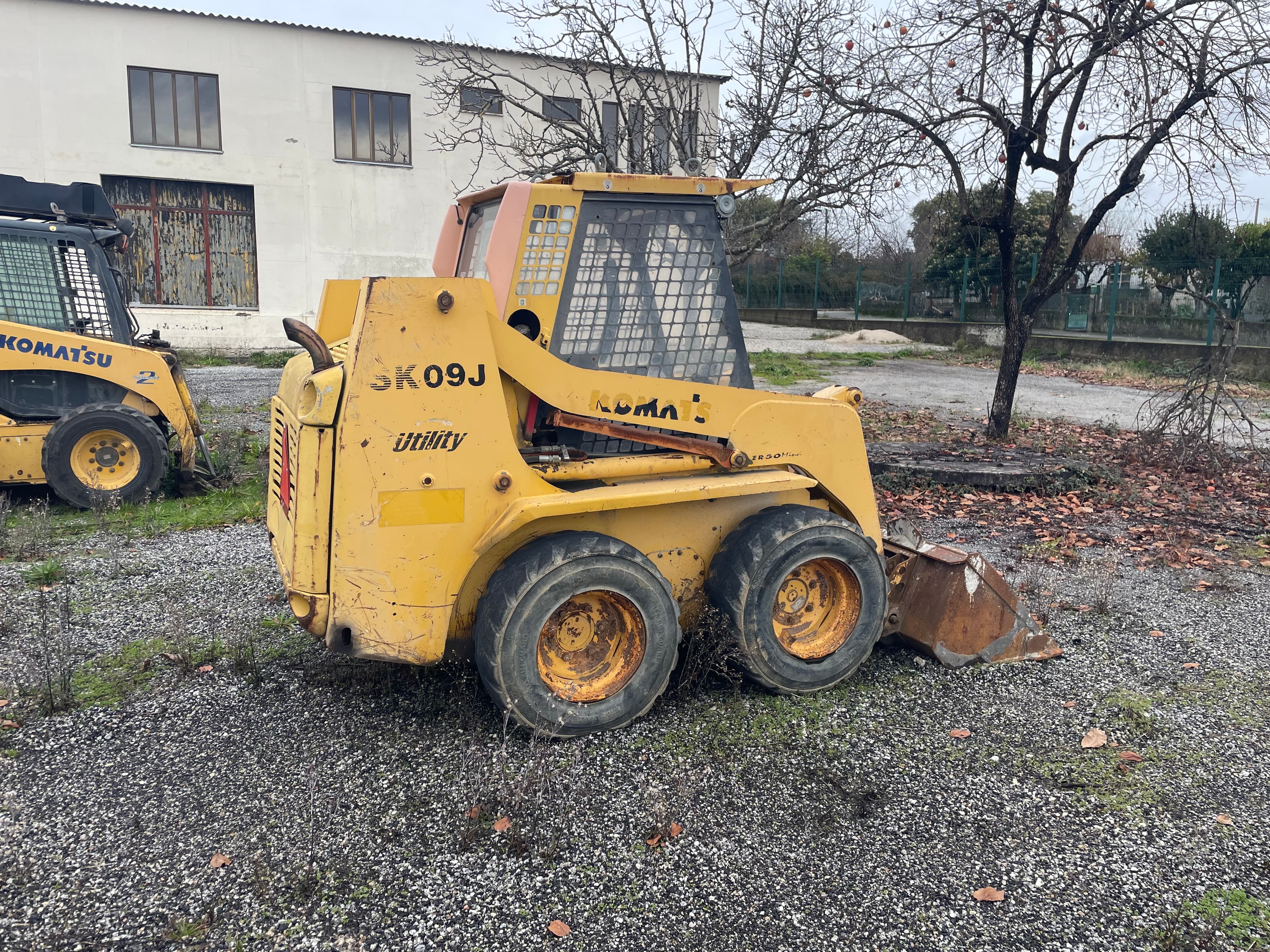 Mini Pá Carregadora Komatsu — imagen 4