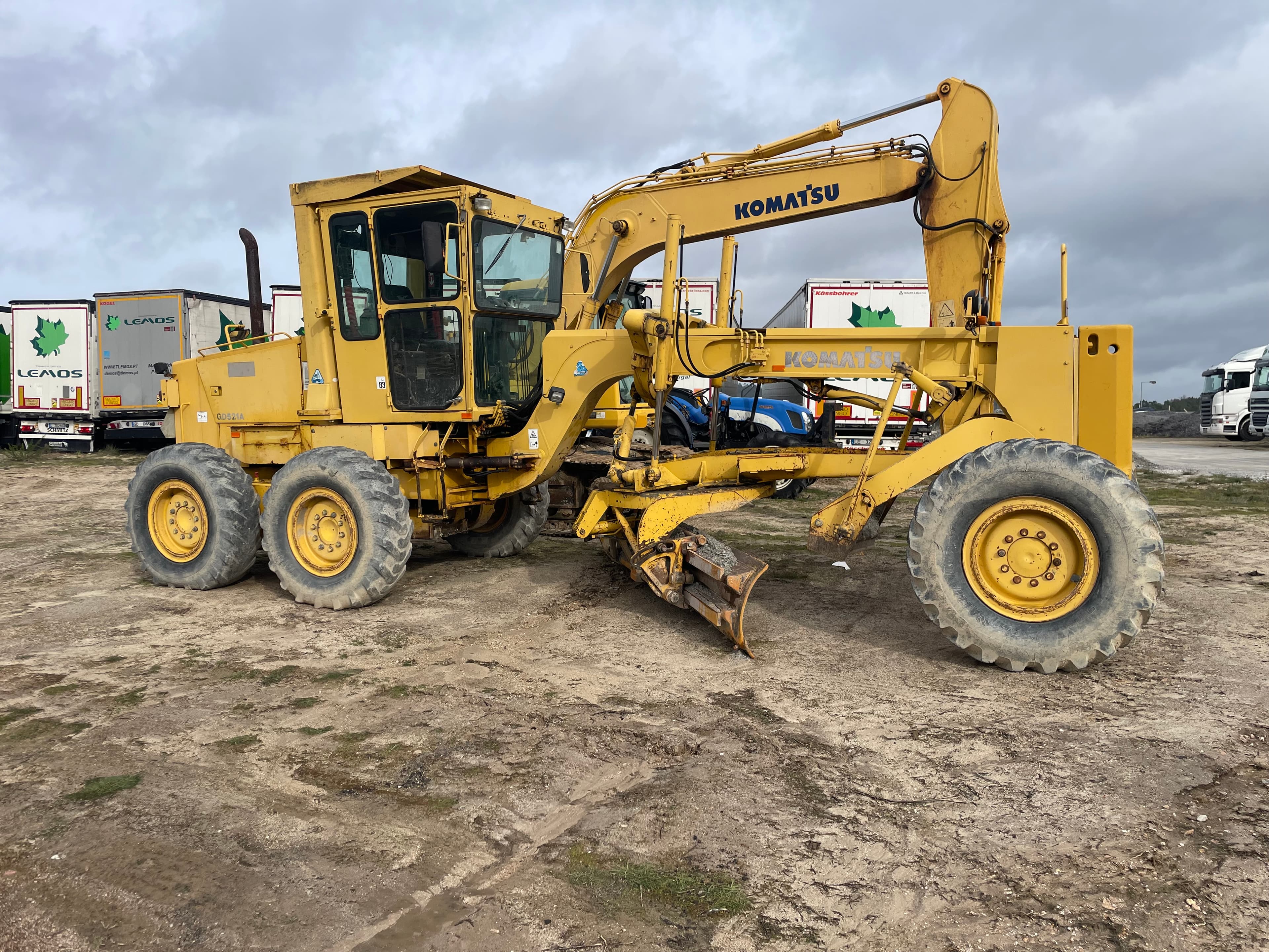 Motoniveladora Komatsu · Ano 2000 — imagen 3