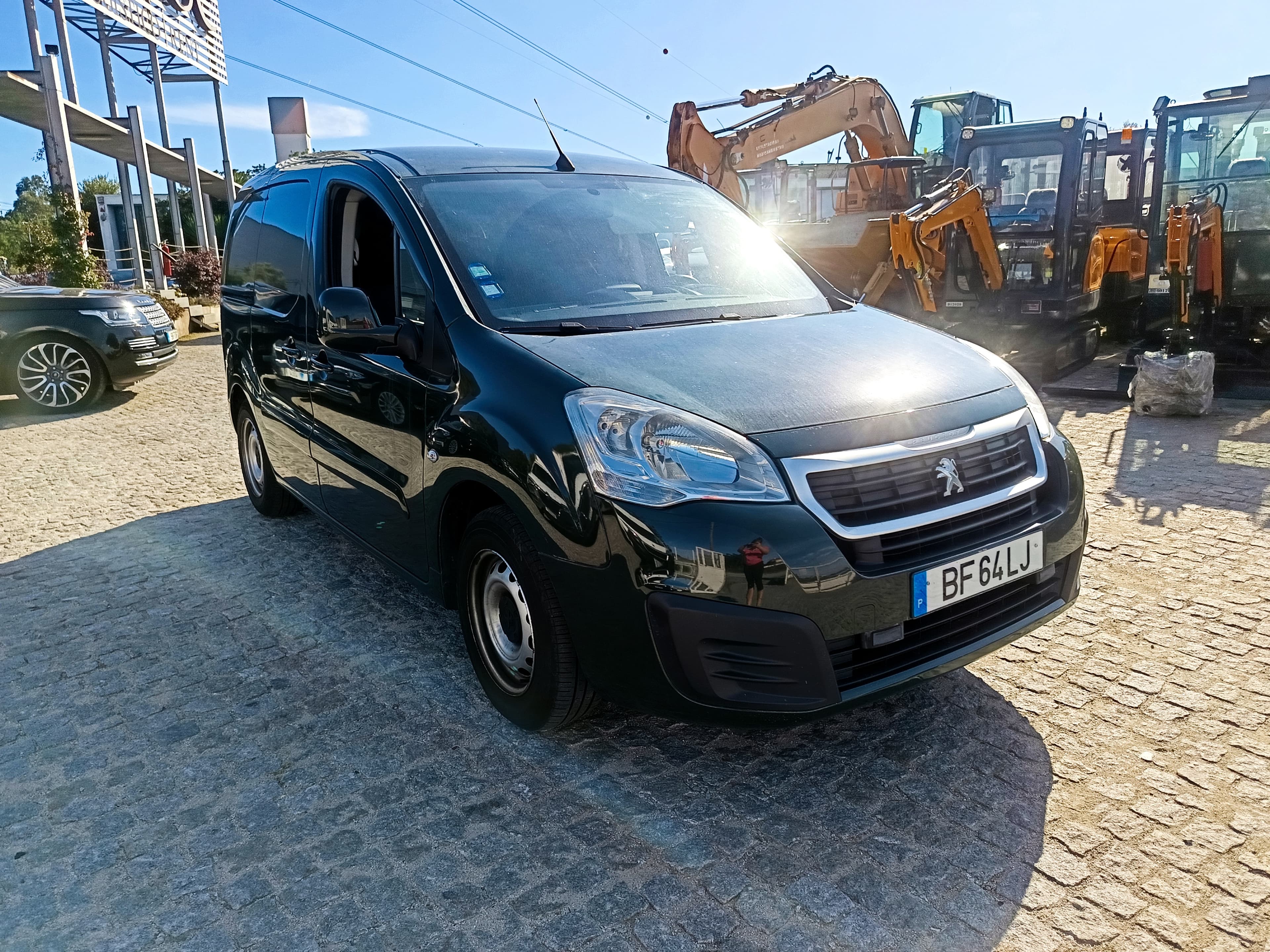 Peugeot Partner · Ano 2017 — image 3