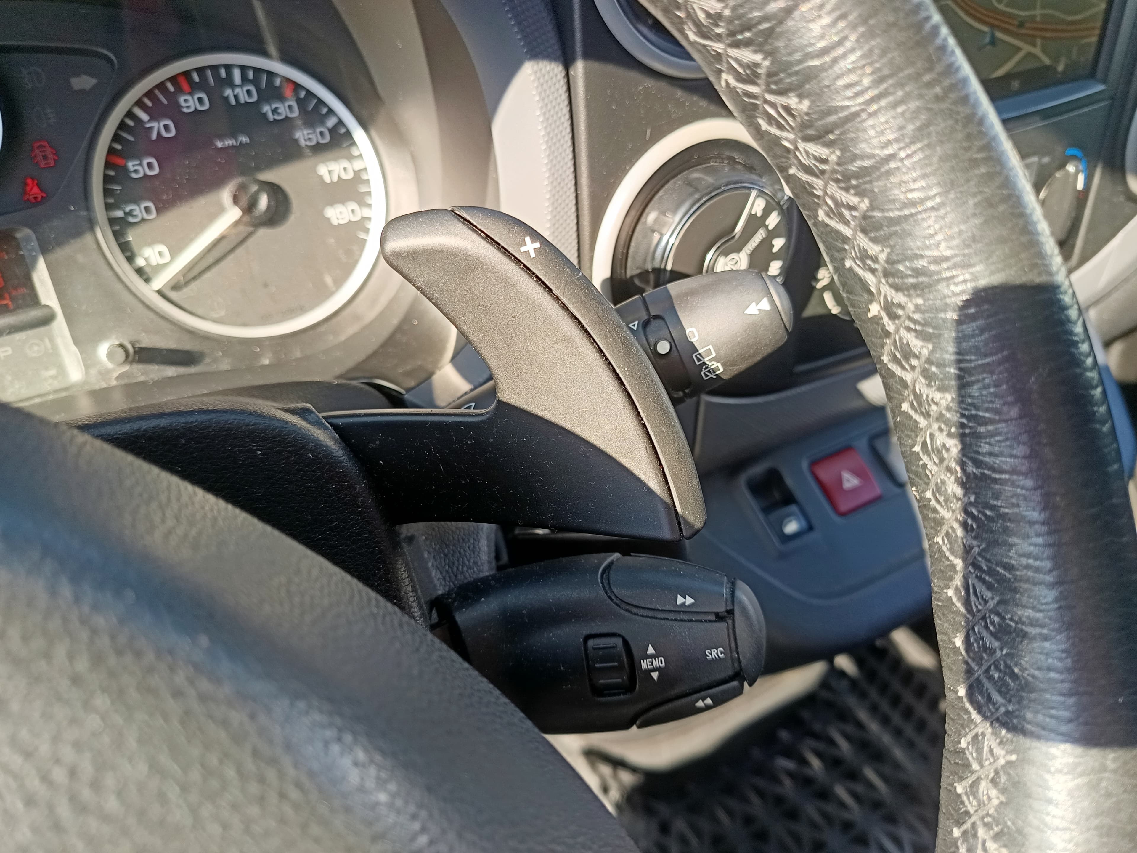 Peugeot Partner · Ano 2017 — image 34