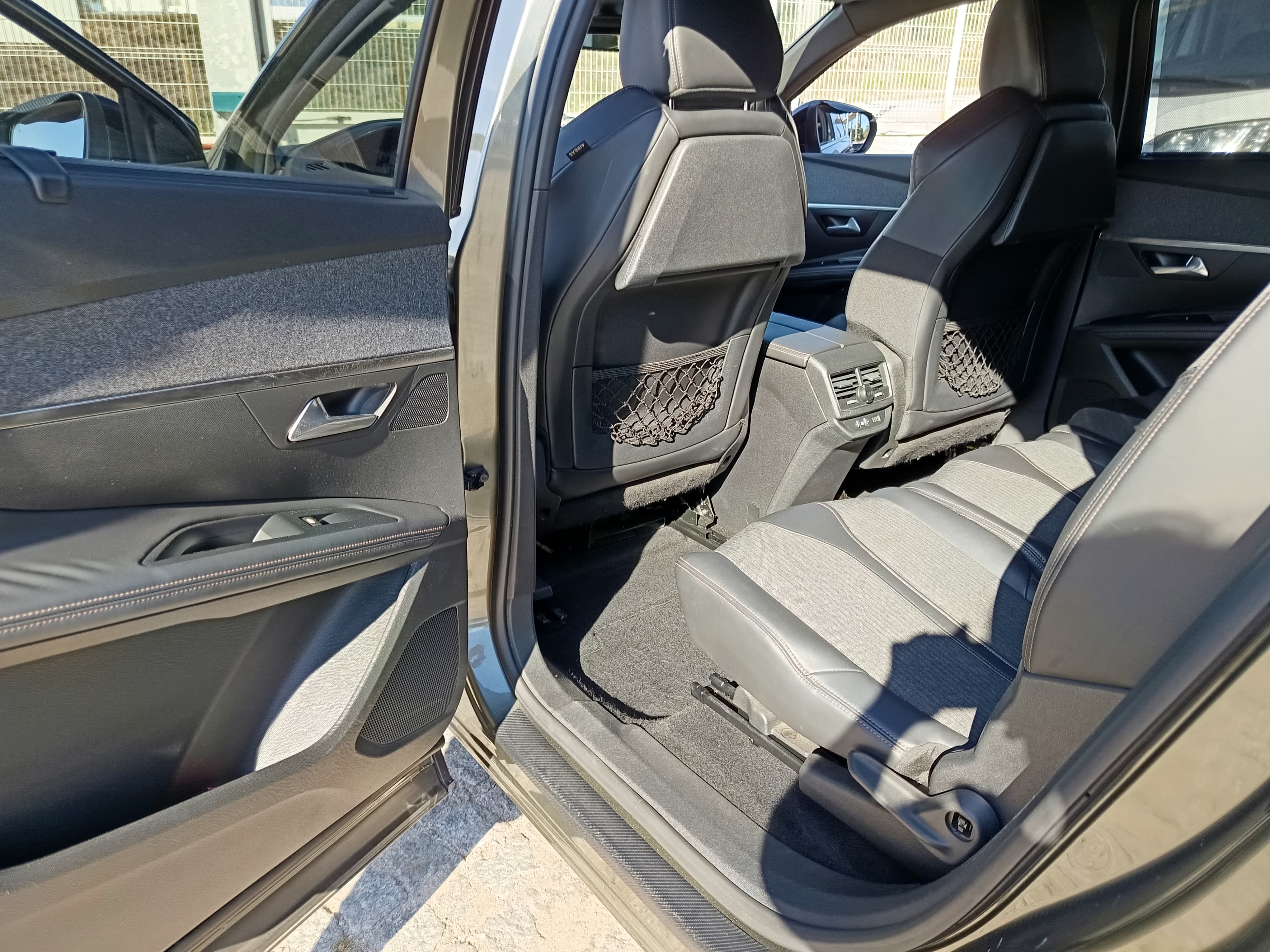 Peugeot 5008 · Ano 2018 — image 29