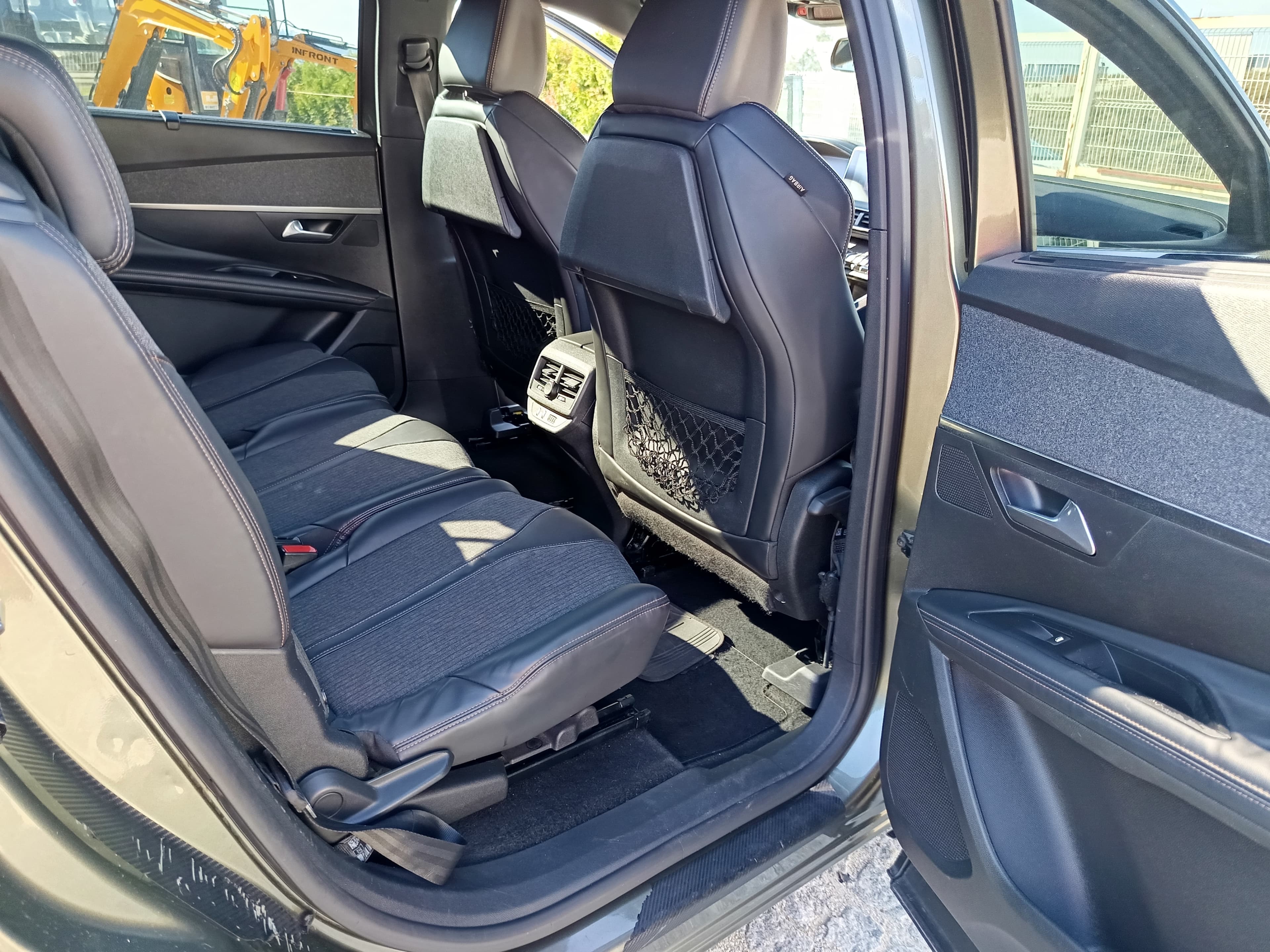 Peugeot 5008 · Ano 2018 — image 21
