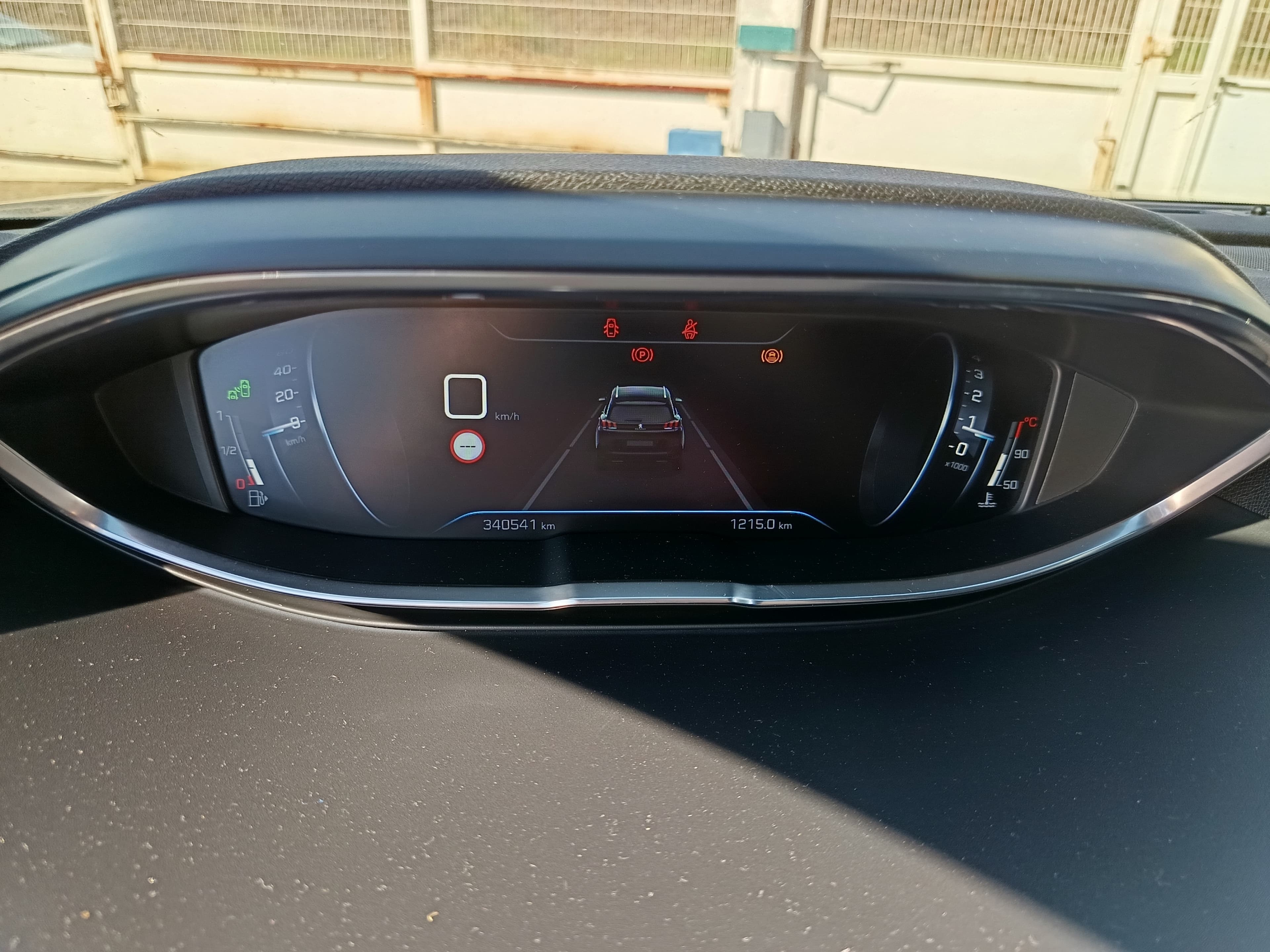 Peugeot 5008 · Ano 2018 — image 43