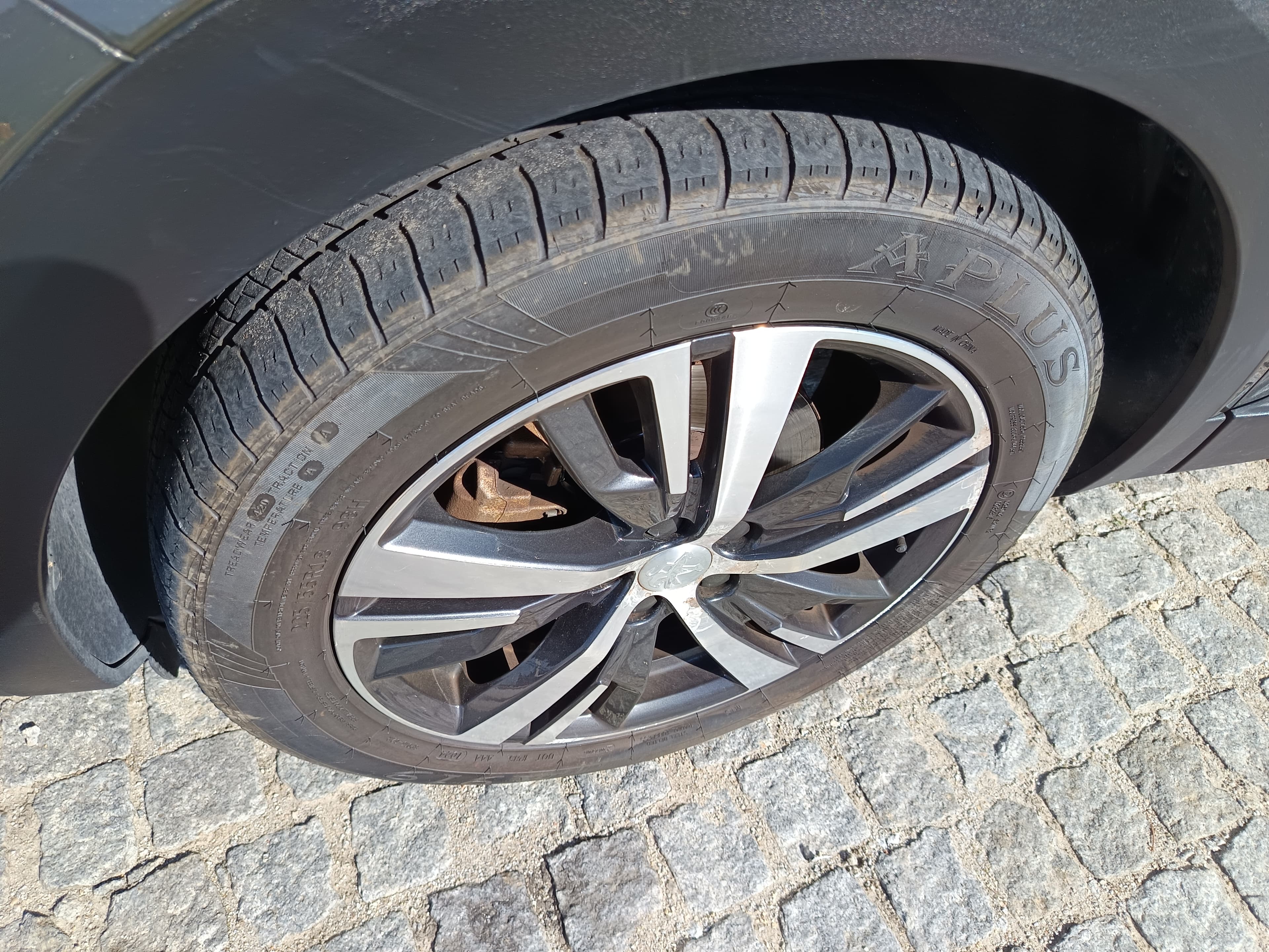 Peugeot 5008 · Ano 2018 — image 14