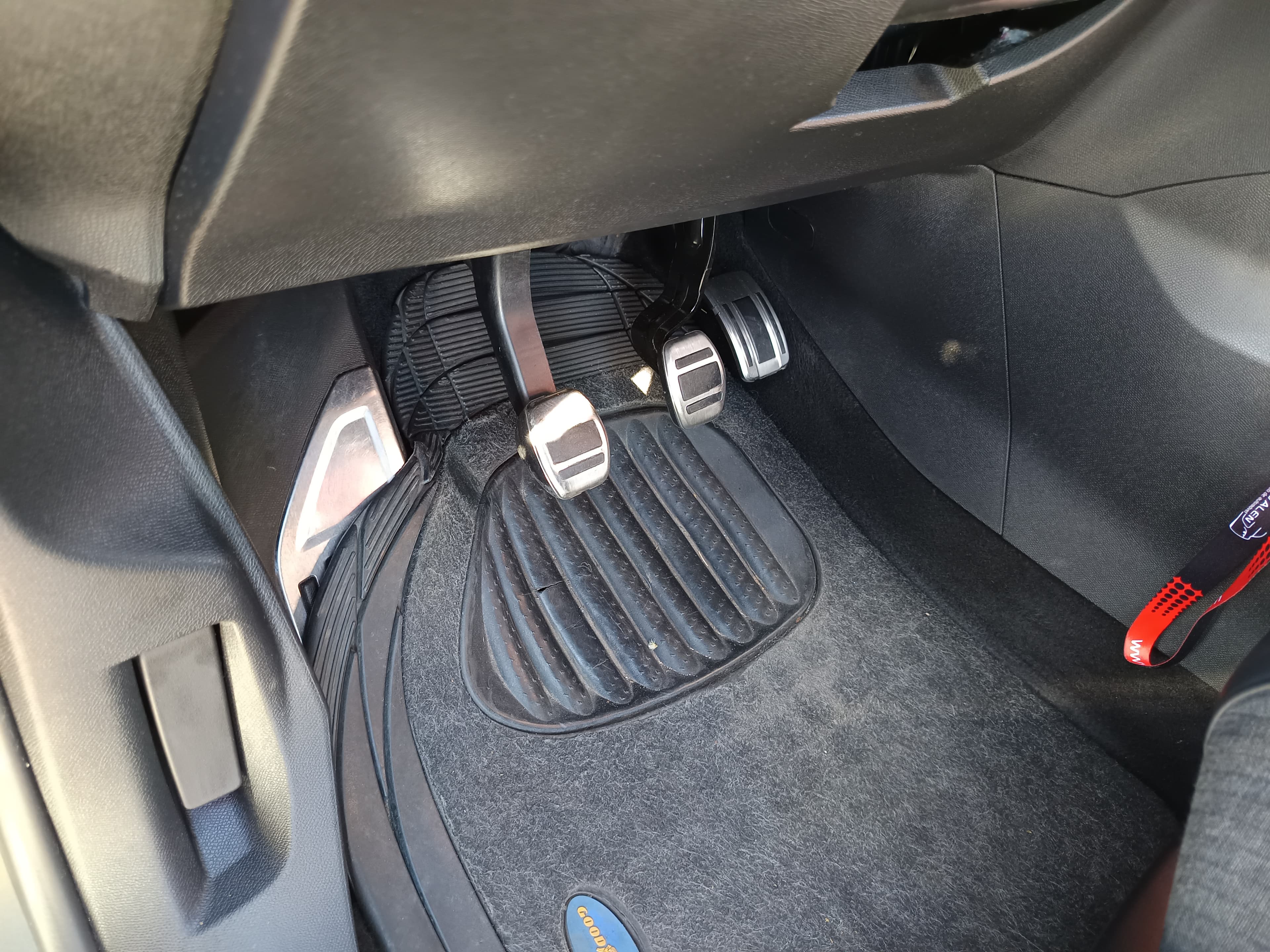 Peugeot 5008 · Ano 2018 — image 35