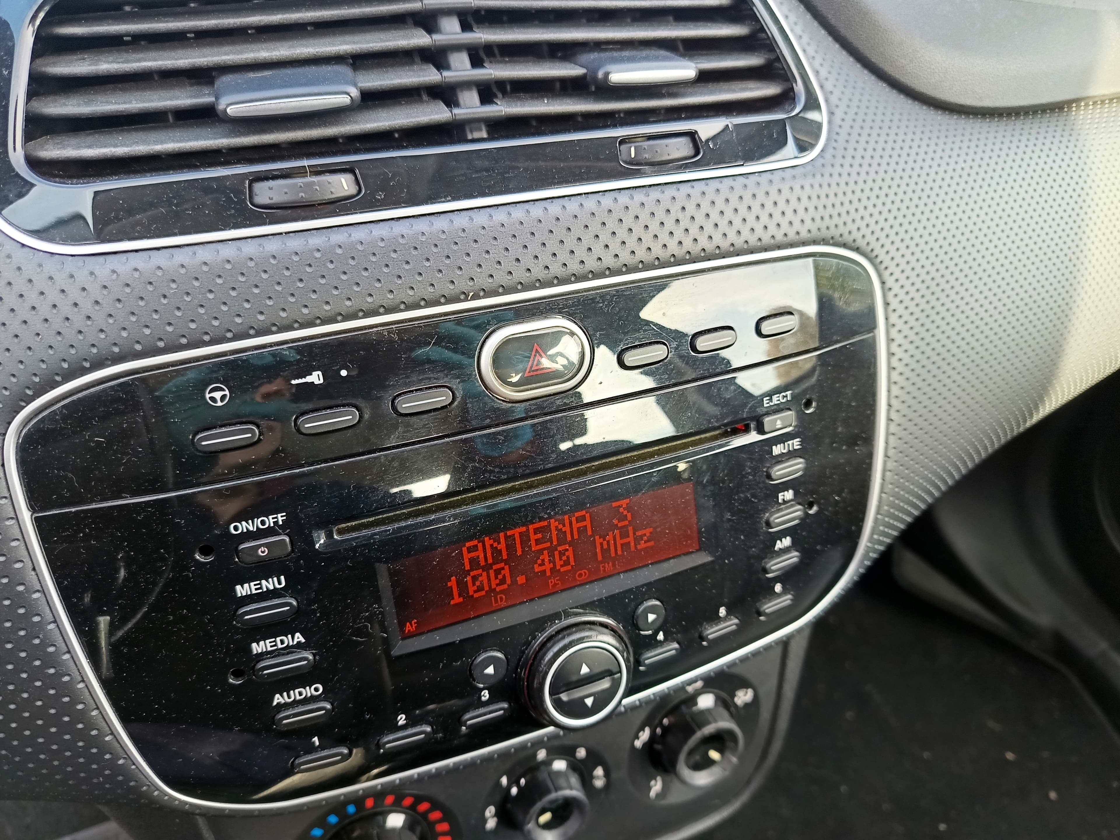 Fiat Punto · Ano 2010 — image 31