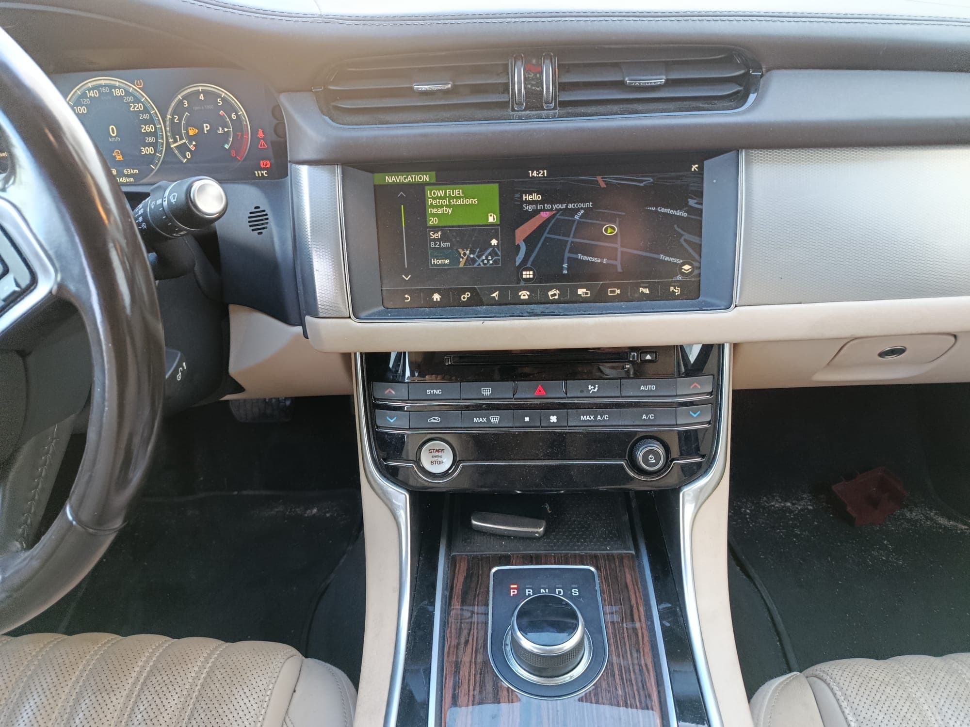 Jaguar XF Sedan · Ano 2017 — imagen 17