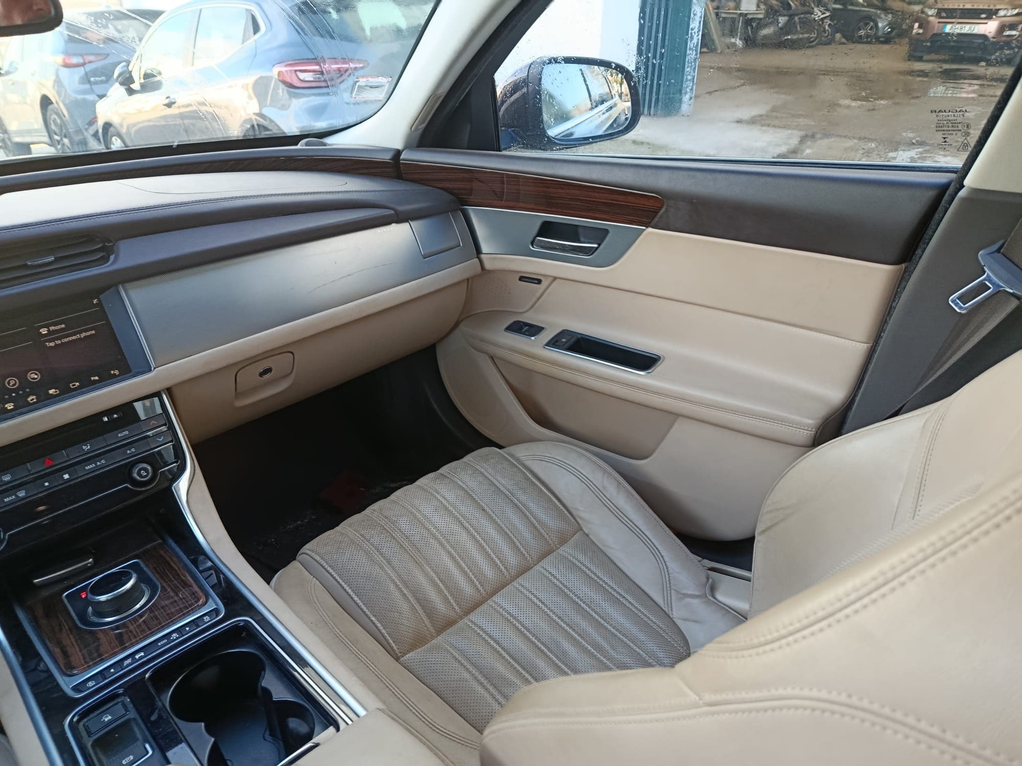 Jaguar XF Sedan · Ano 2017 — imagen 20