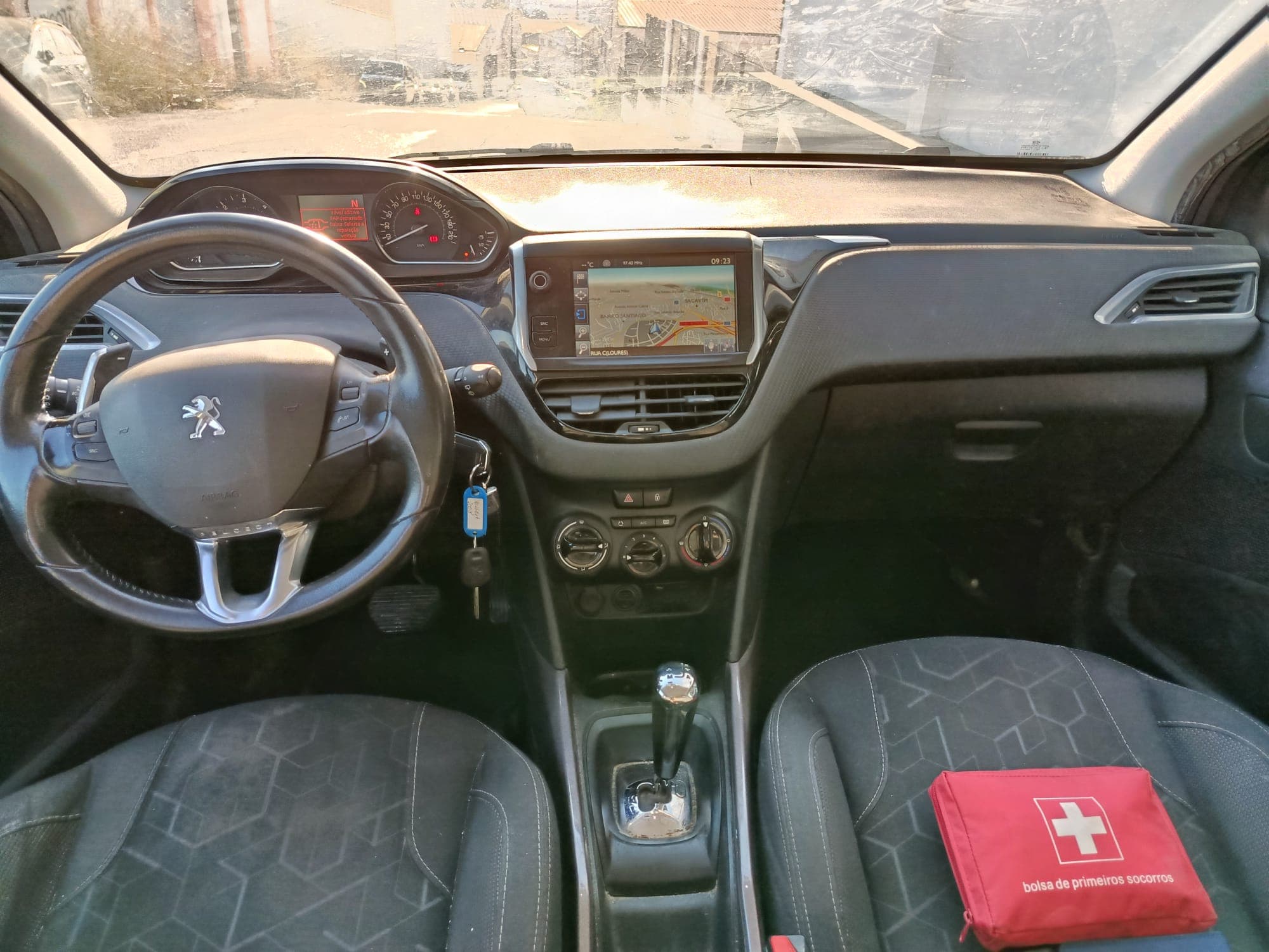 Peugeot 2008 · Ano 2015 — imagen 12