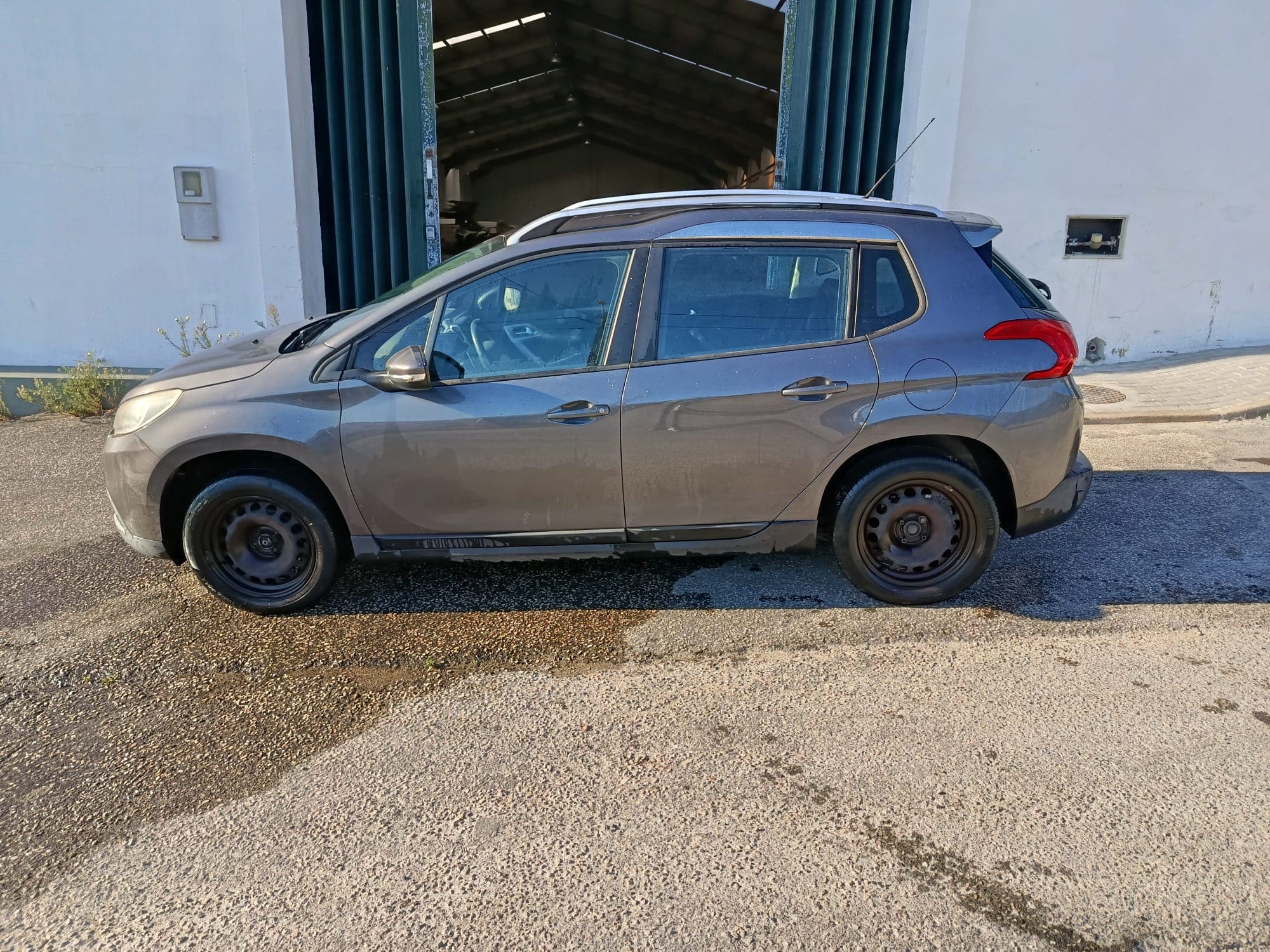 Peugeot 2008 · Ano 2015 — imagen 4