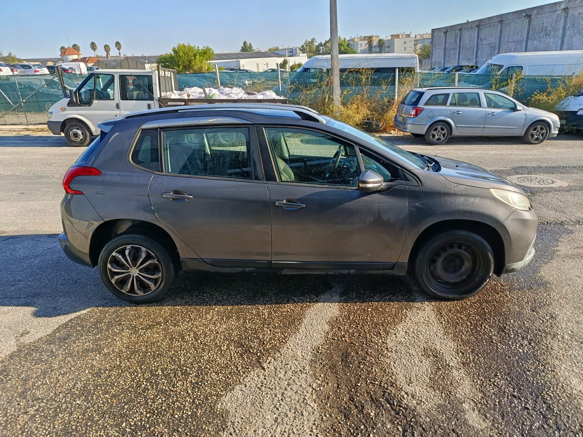 Peugeot 2008 · Ano 2015 — imagen 3