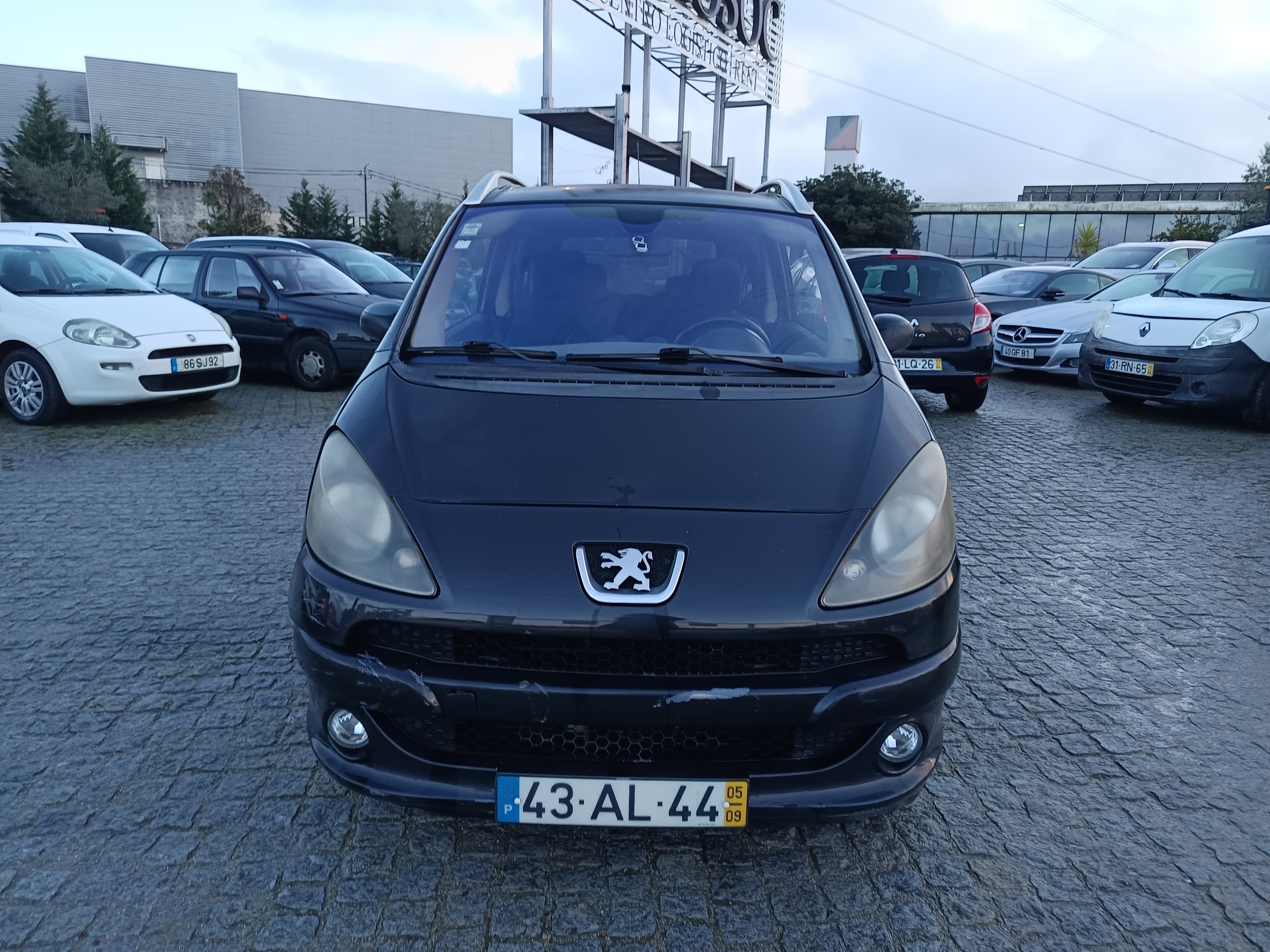 Peugeot 1007 1.4 · Ano 2005 — imagem 2