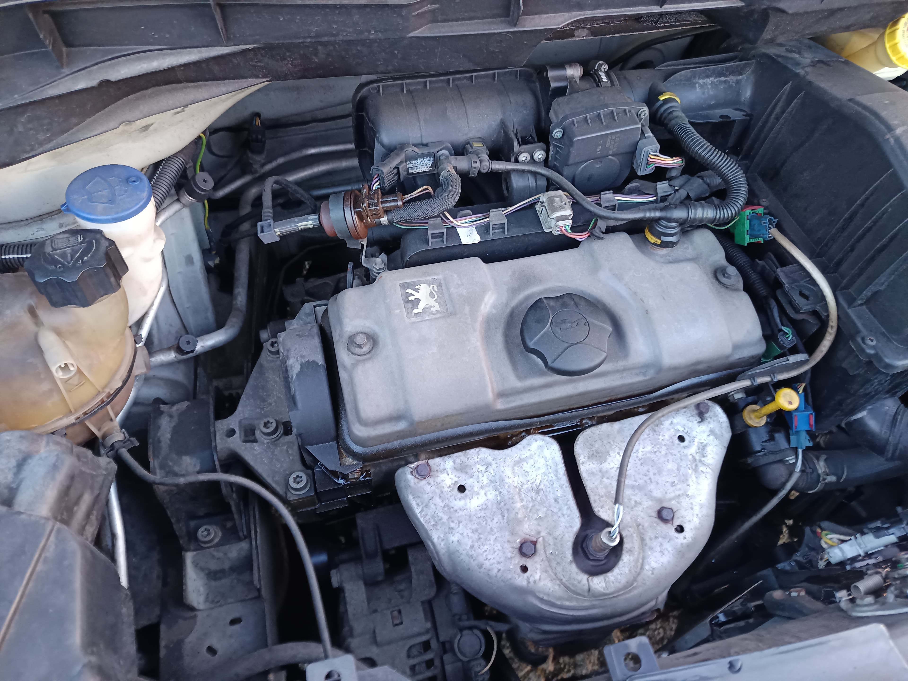 Peugeot 1007 1.4 · Ano 2005 — imagem 18
