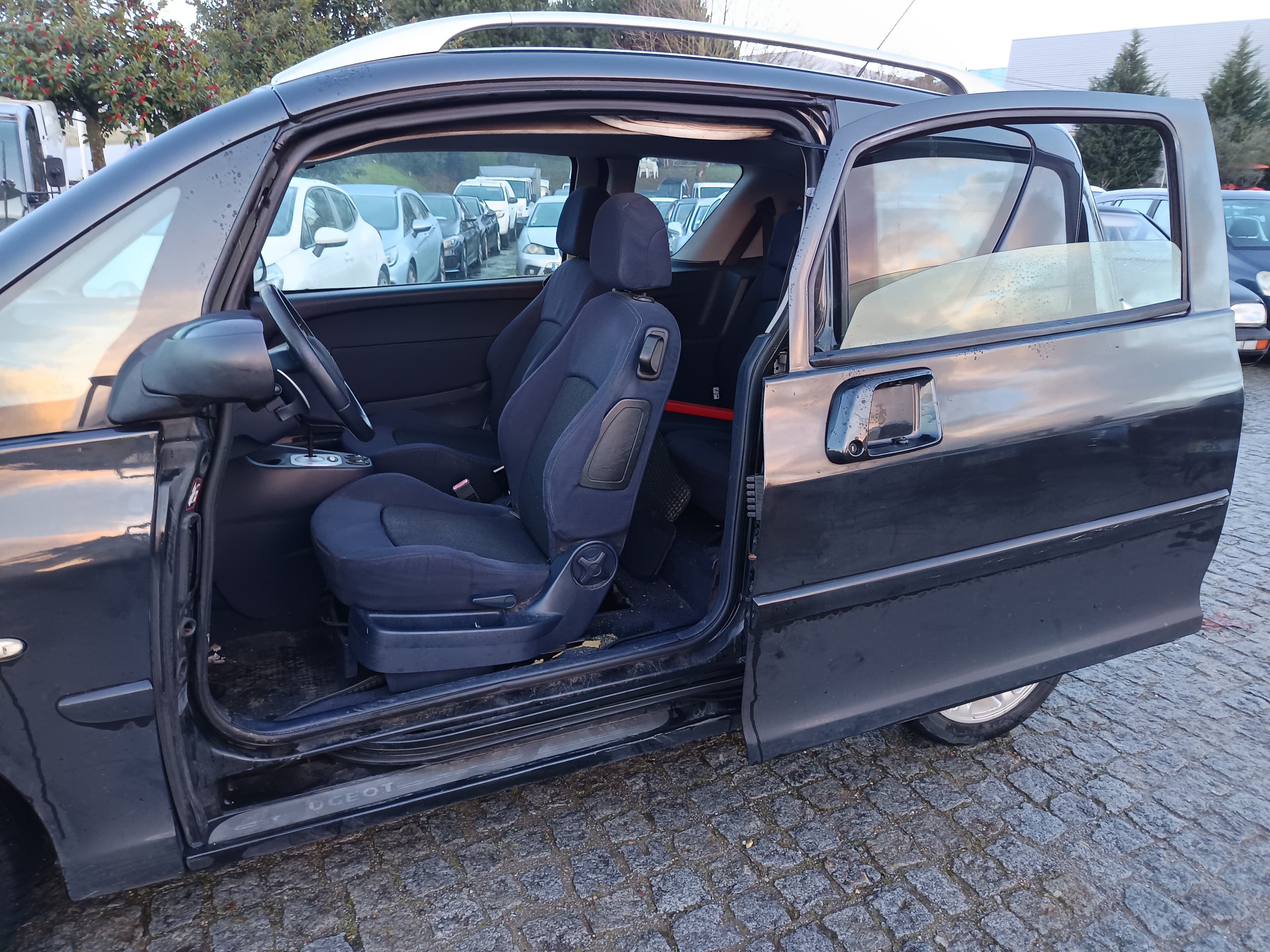 Peugeot 1007 1.4 · Ano 2005 — imagem 21