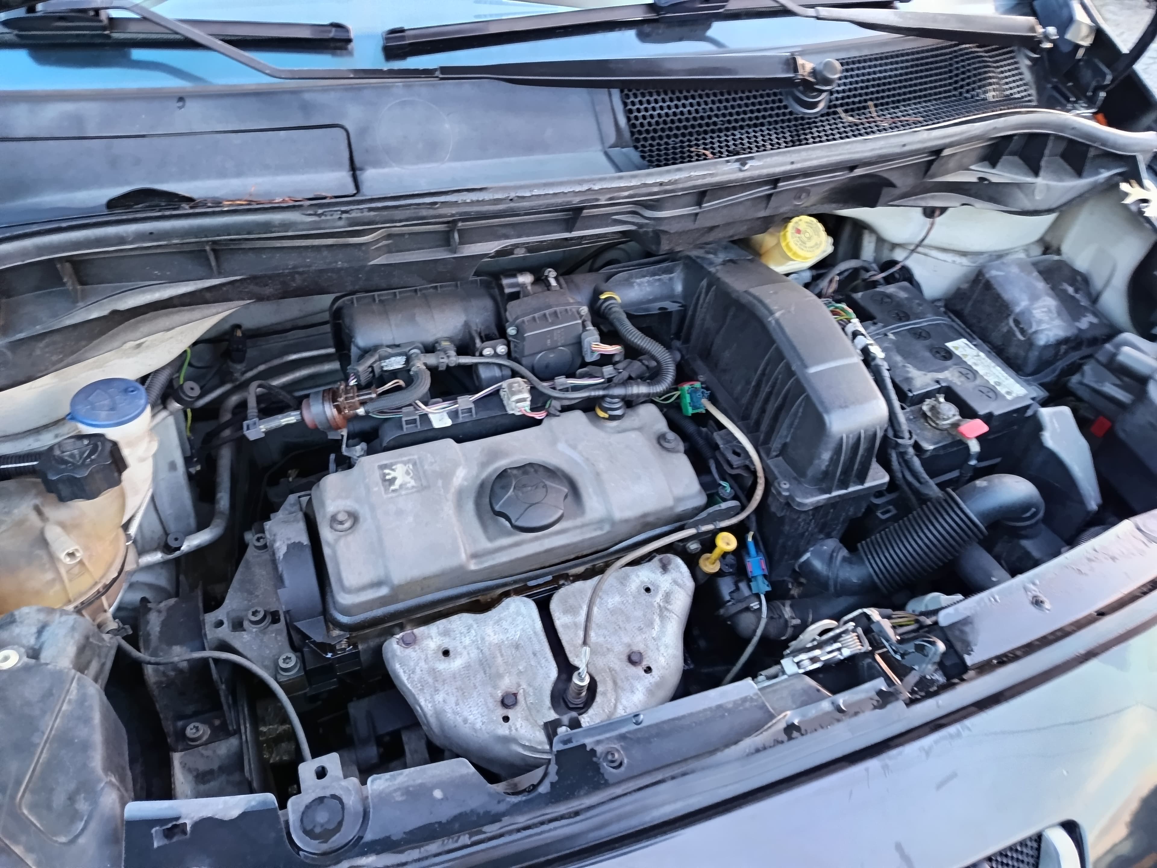 Peugeot 1007 1.4 · Ano 2005 — imagem 17